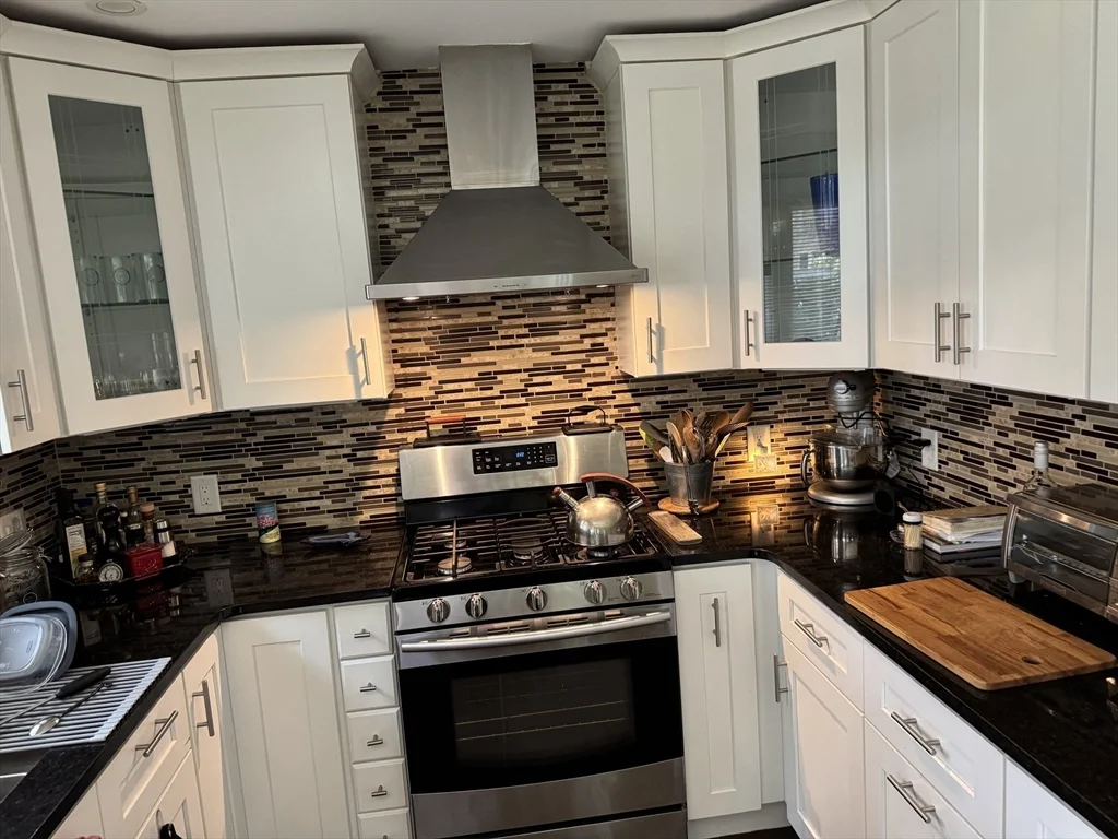 793 Dedham St, Newton