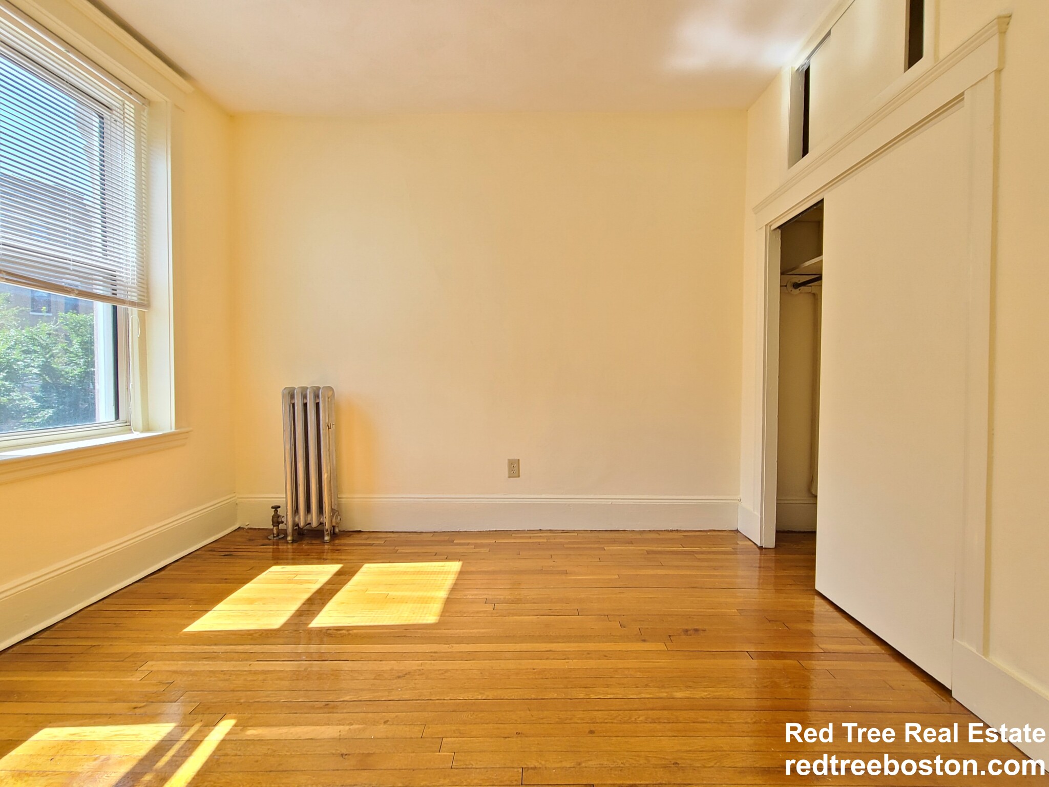 55 Queensberry St, Fenway