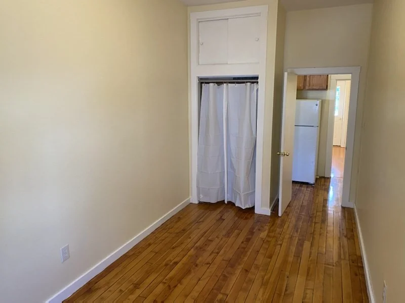 79 Hawley, Northampton