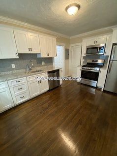 2 bed, 1 bath apartment for rent at 26 School St Unit 2, Roxbury — photo 3 of 15