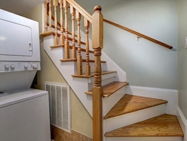 120 D St, South Boston