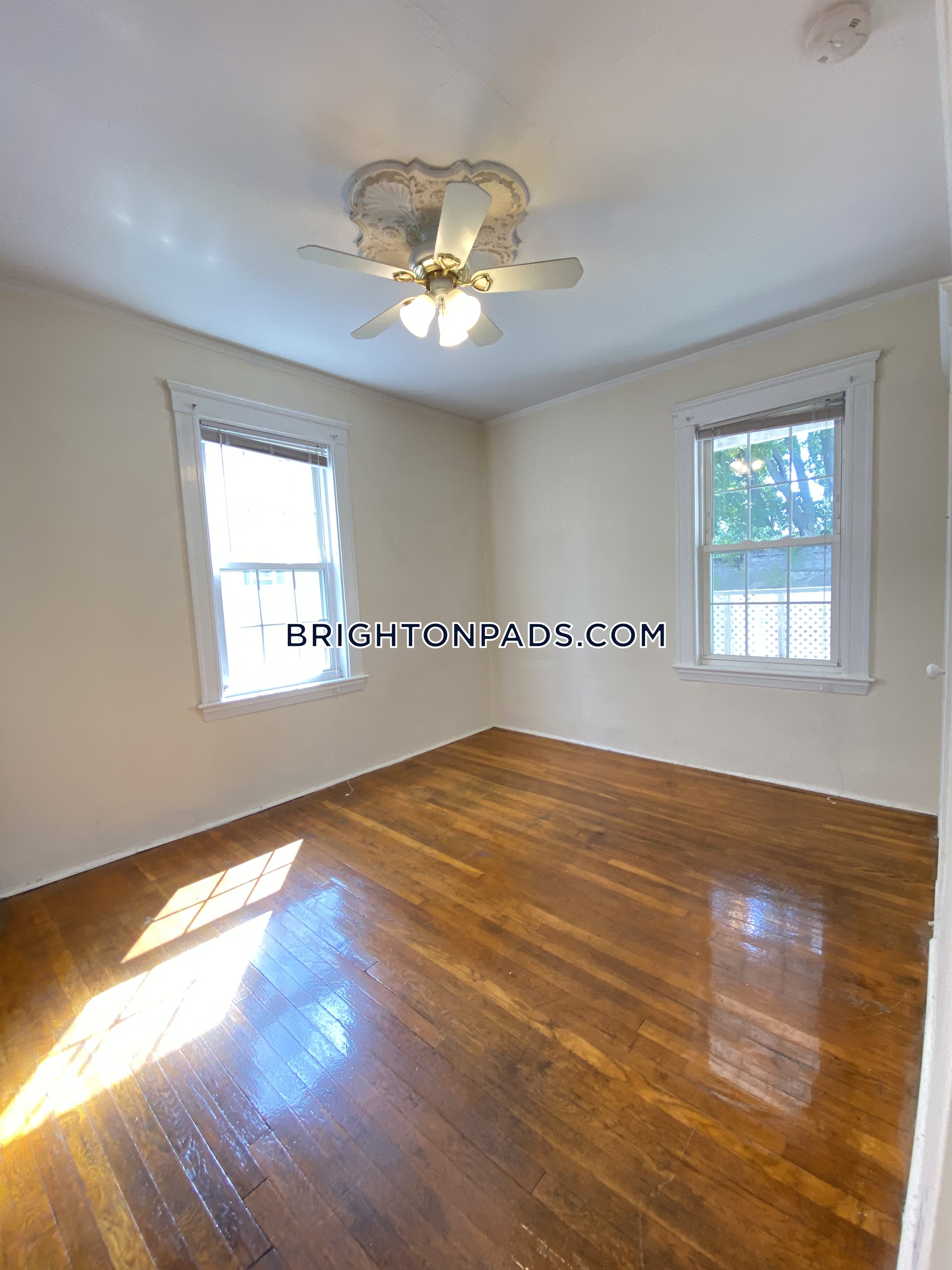 2 bed, 1 bath apartment for rent at 44 Fairbanks St Unit 1, Brighton — photo 7 of 10