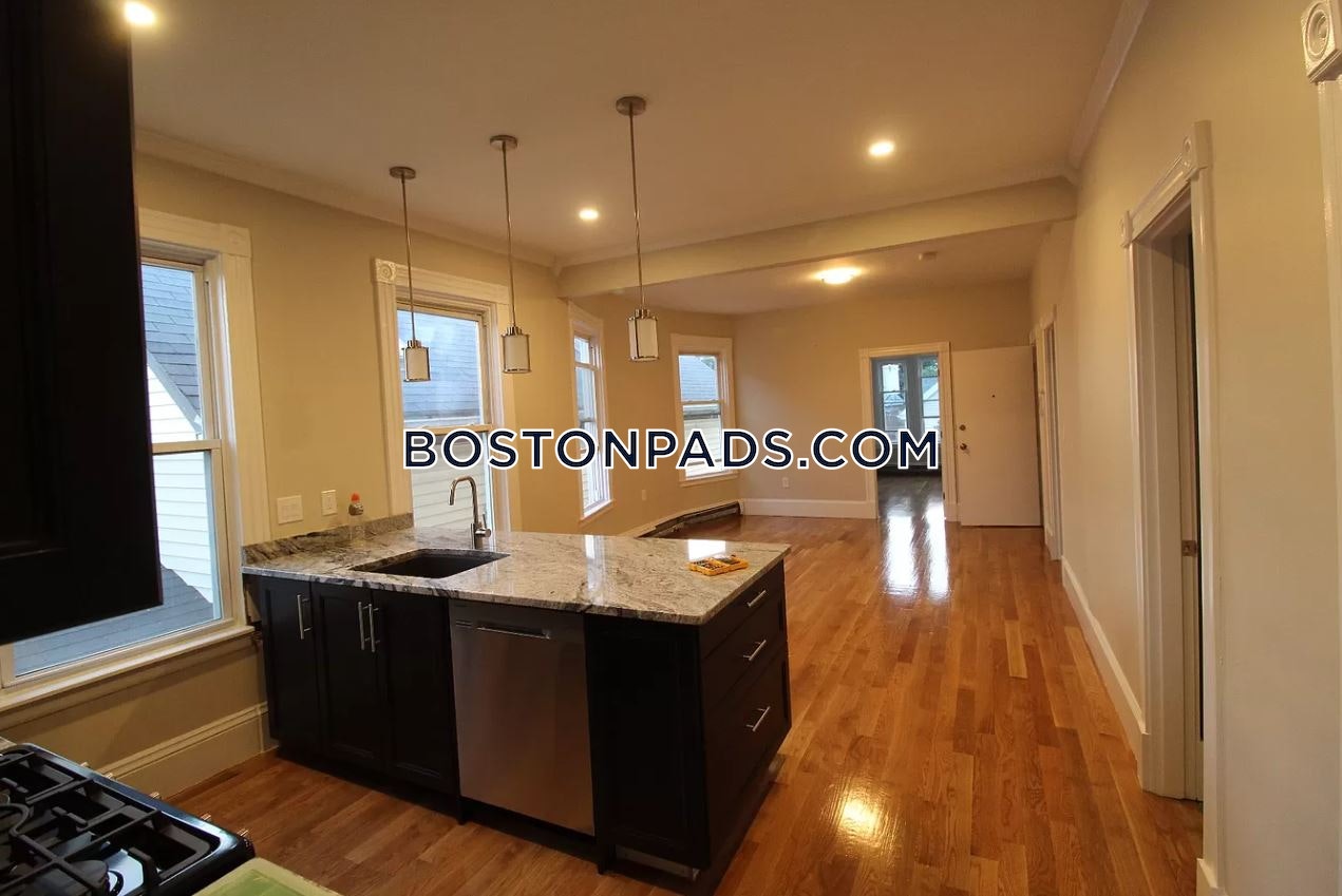 4 bed, 2 bath apartment for rent at 125 Princeton St Unit 3, East Boston — photo 2 of 8