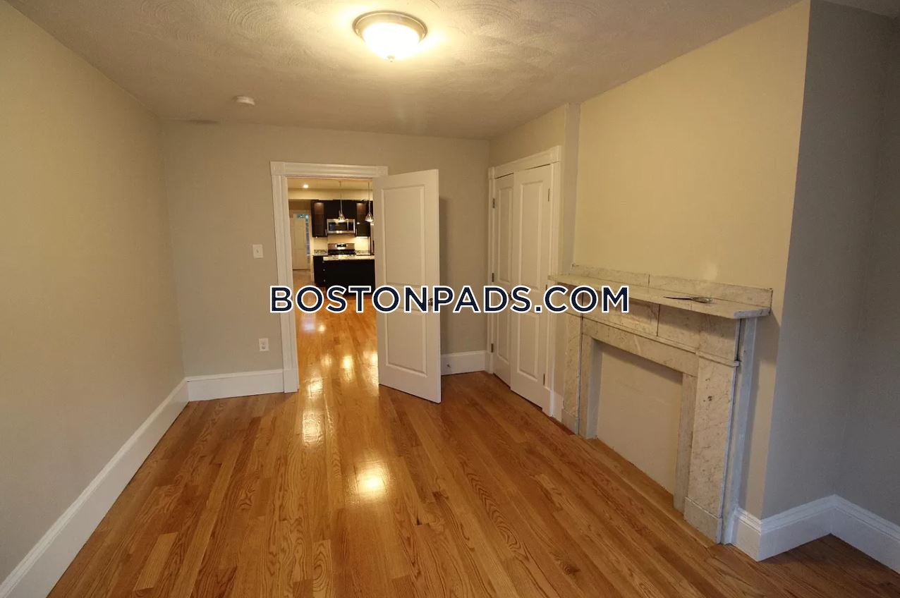 4 bed, 2 bath apartment for rent at 125 Princeton St Unit 3, East Boston — photo 4 of 8