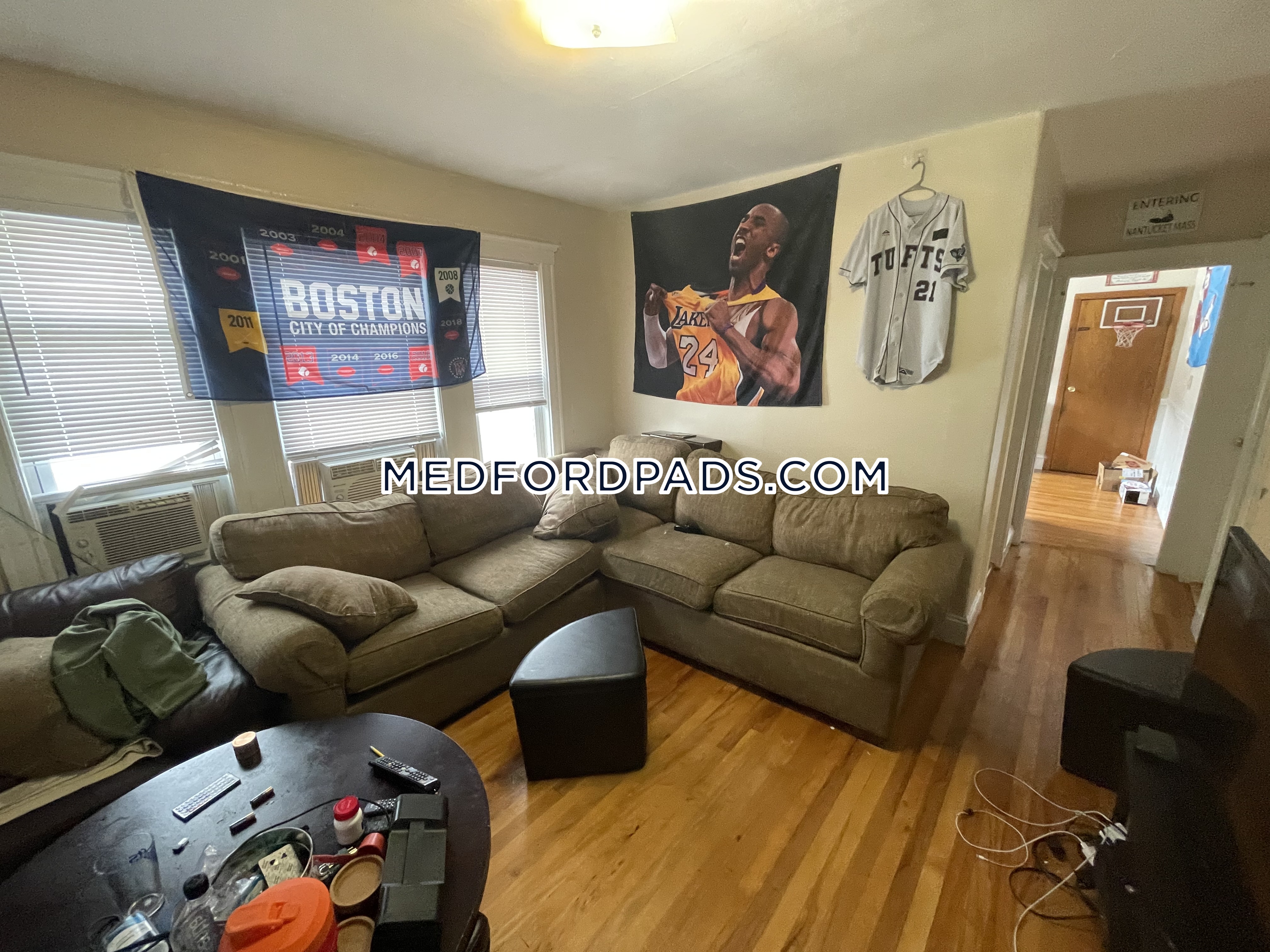 4 bed, 1 bath apartment for rent at 89 Hillsdale Rd Unit 2, Medford — photo 10 of 14