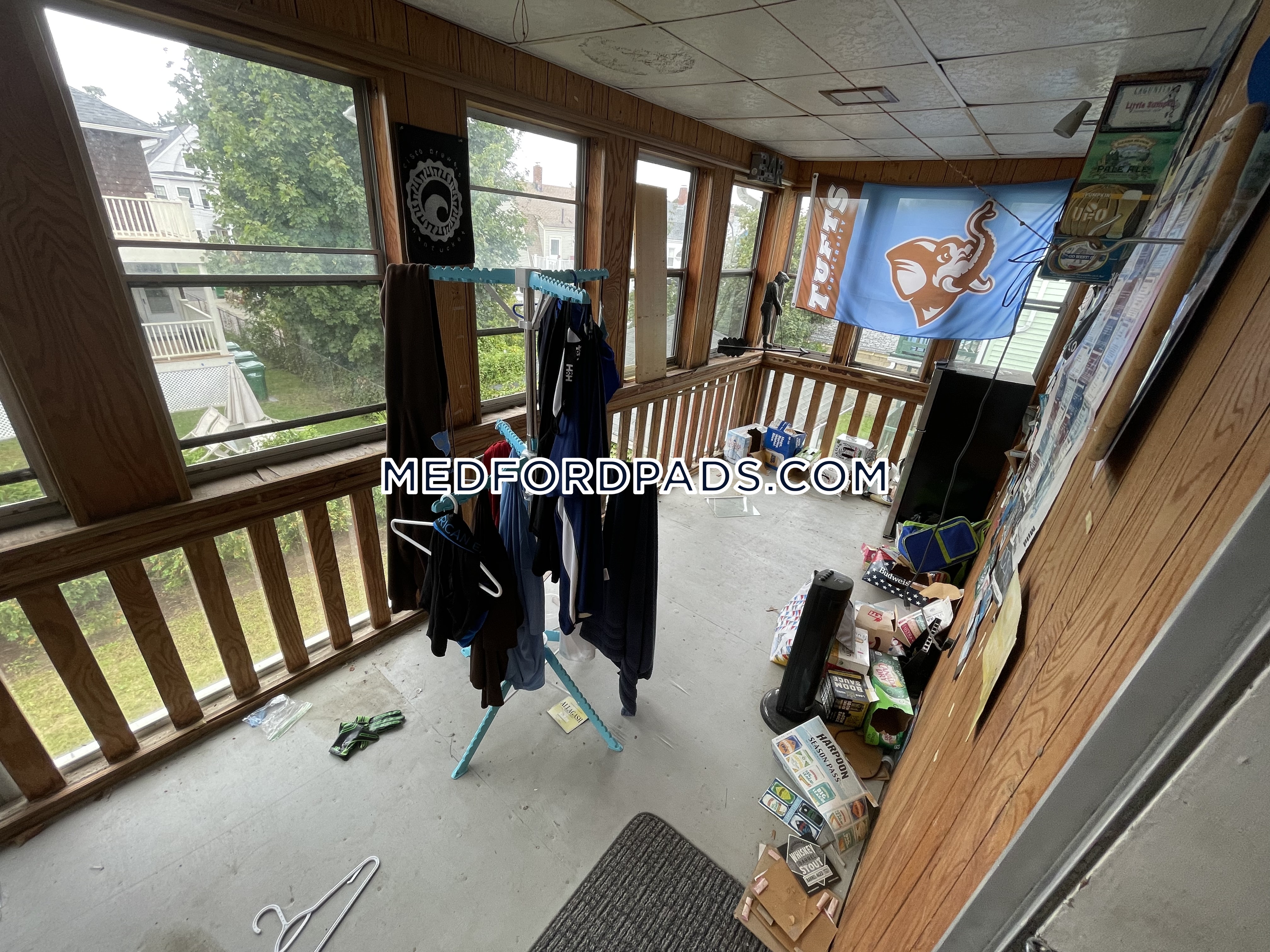 4 bed, 1 bath apartment for rent at 89 Hillsdale Rd Unit 2, Medford — photo 9 of 14