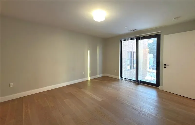 9 Central St, Spring Hill