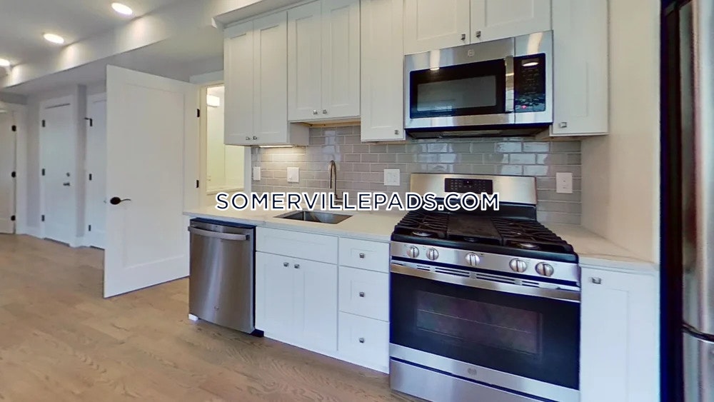 2 bed, 2 bath apartment for rent at 8 Rush St Unit 1A, East Somerville — photo 2 of 19