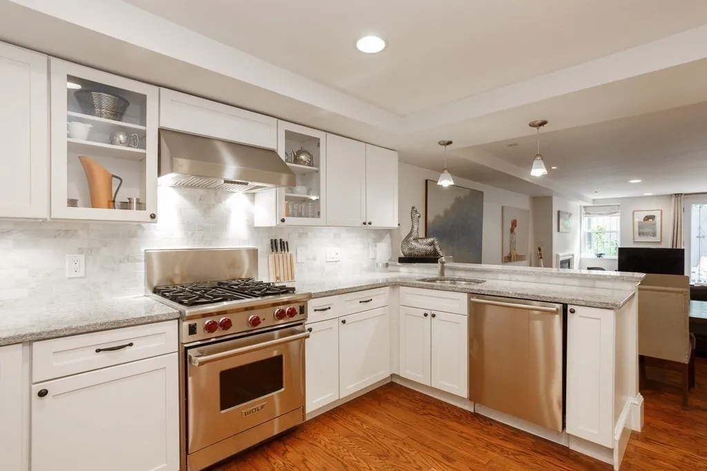 20 Braddock Park, South End