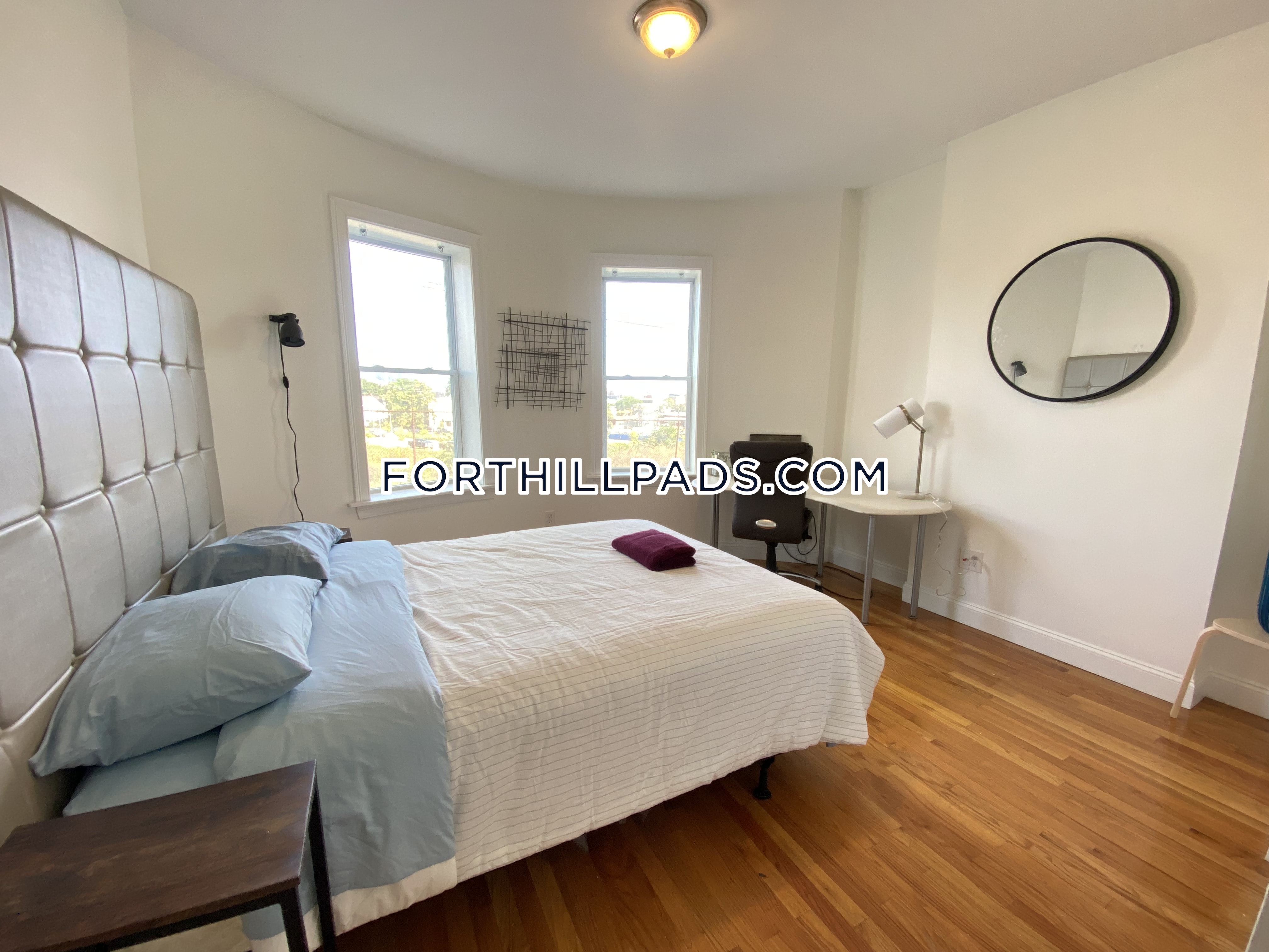 3 bed, 1 bath apartment for rent at 48 Guild St Unit 1, Roxbury — photo 5 of 13