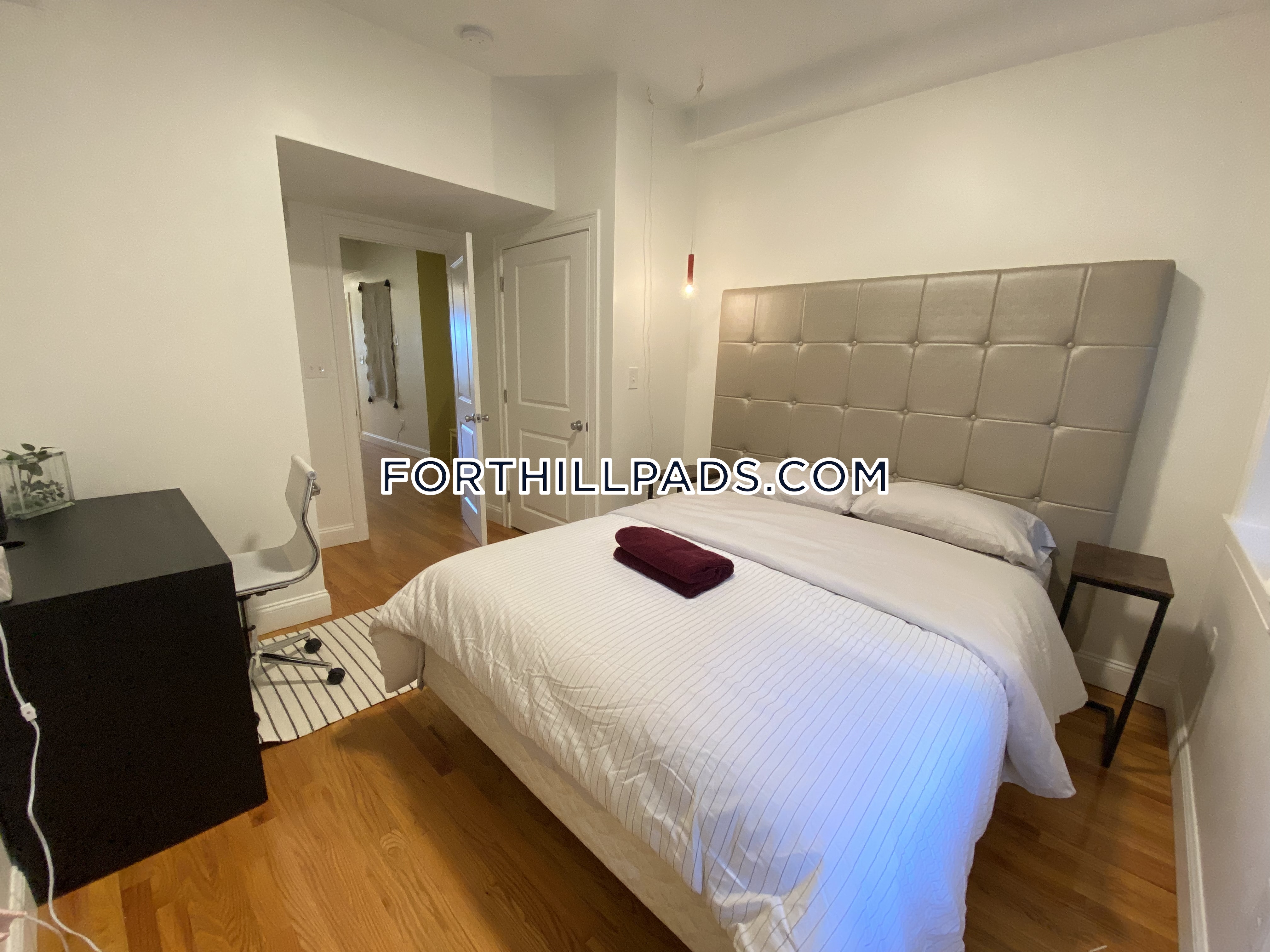 3 bed, 1 bath apartment for rent at 48 Guild St Unit 1, Roxbury — photo 10 of 13