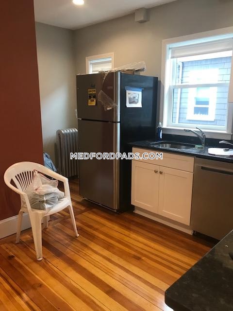 5 bed, 2 bath apartment for rent at 23 Berwick Rd Unit 2, Tufts University — photo 19 of 20