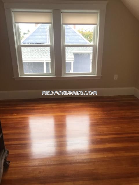 5 bed, 2 bath apartment for rent at 23 Berwick Rd Unit 2, Tufts University — photo 8 of 20