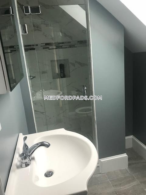 5 bed, 2 bath apartment for rent at 23 Berwick Rd Unit 2, Tufts University — photo 9 of 20