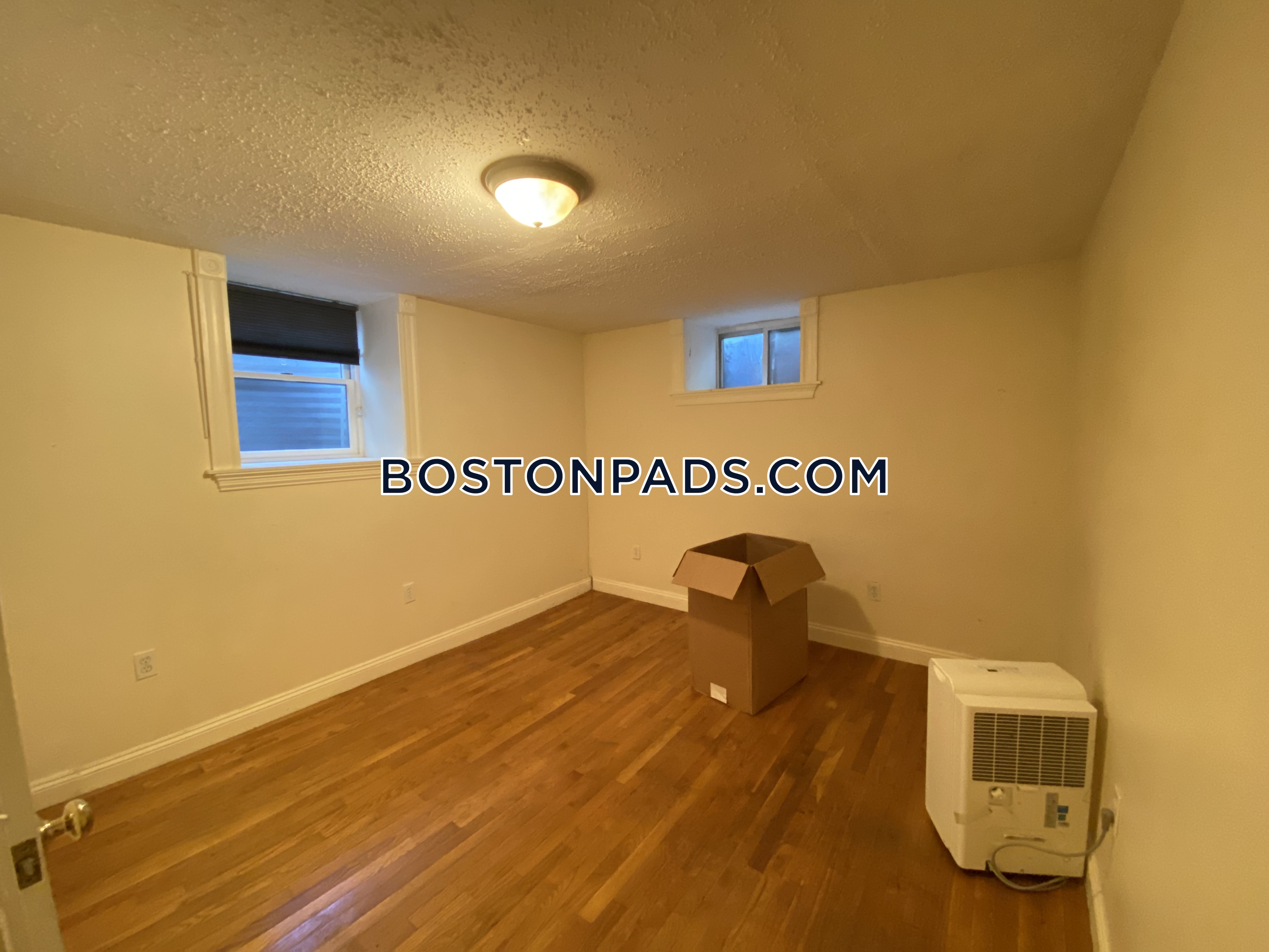 5 bed, 2.5 bath apartment for rent at 62 Ridgemont St Unit U1, Allston — photo 20 of 23