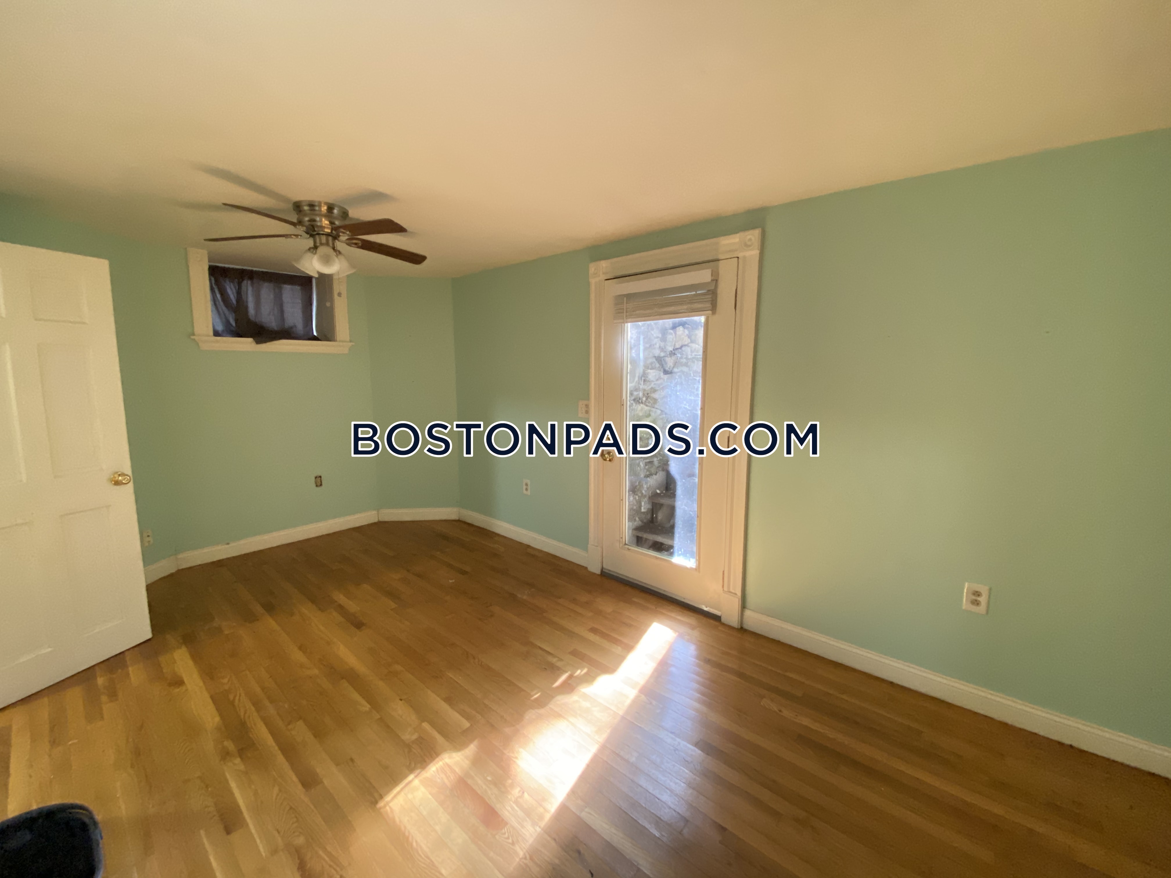 5 bed, 2.5 bath apartment for rent at 62 Ridgemont St Unit U1, Allston — photo 17 of 23
