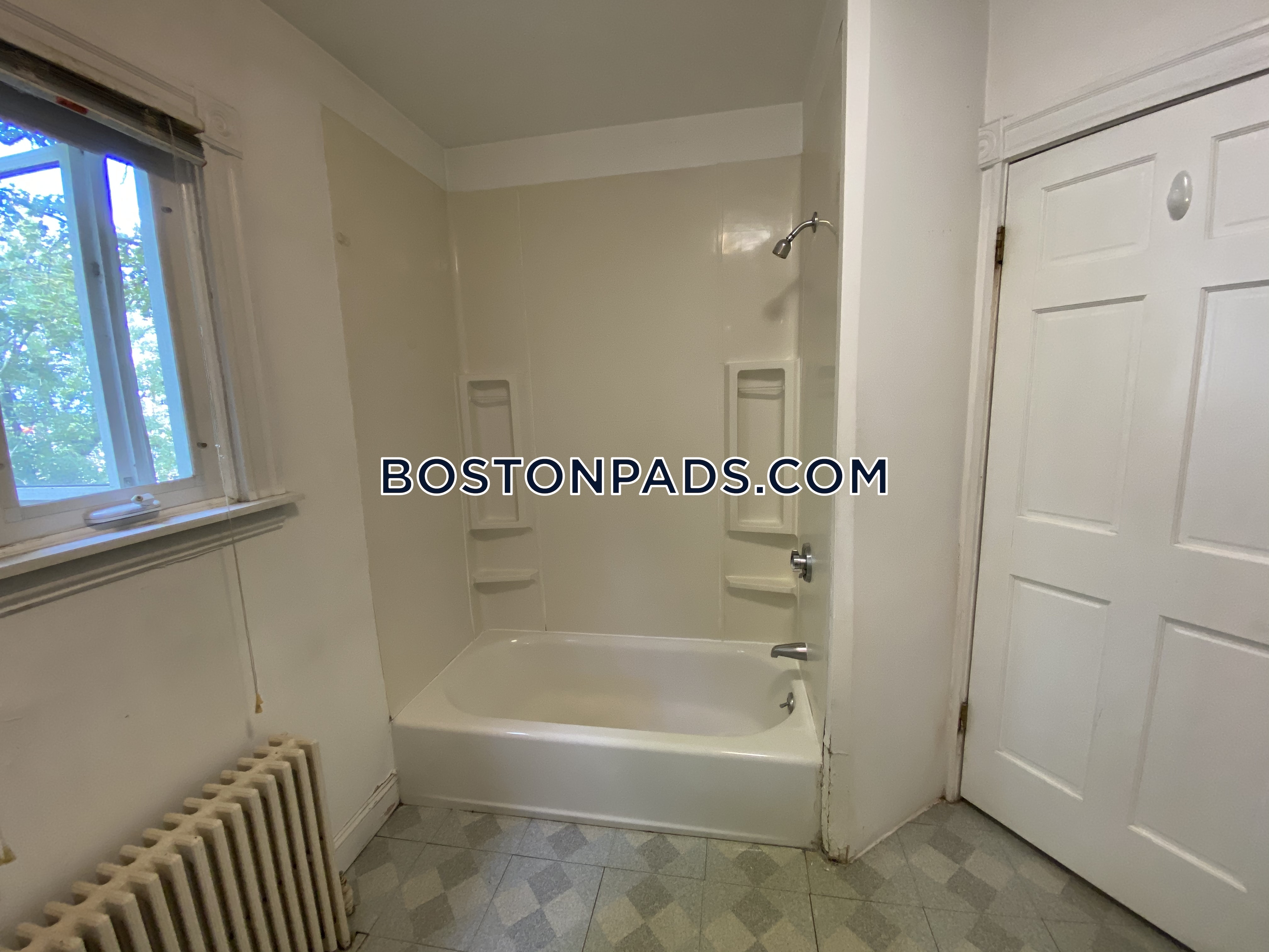 5 bed, 2.5 bath apartment for rent at 62 Ridgemont St Unit U1, Allston — photo 13 of 23