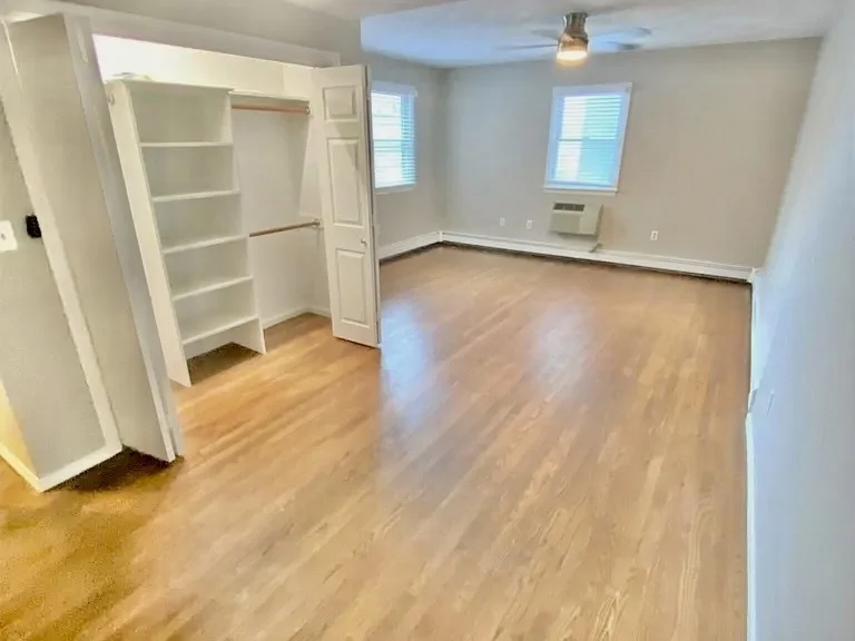 1440 Columbia Rd, South Boston