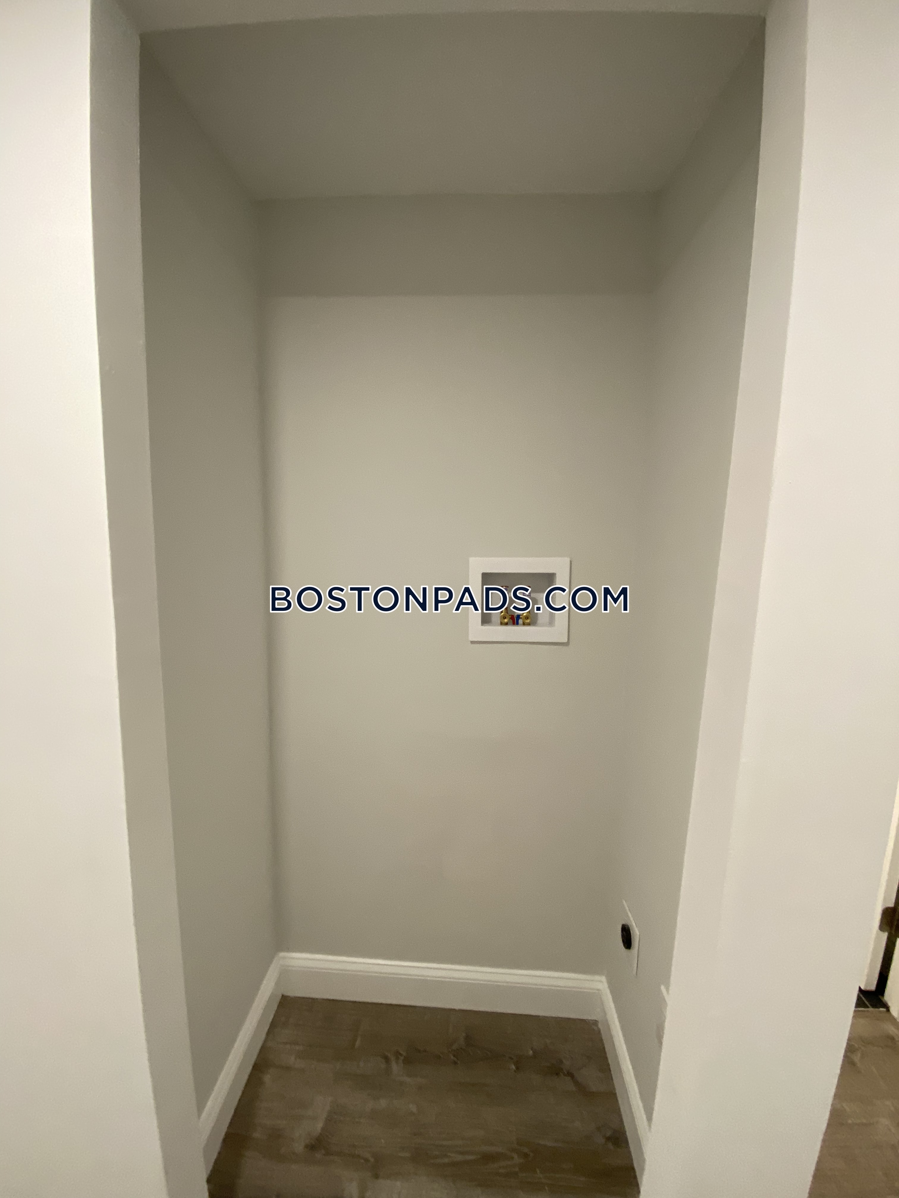1 bed, 1 bath apartment for rent at 104 Queensberry St Unit Bb, Fenway — photo 10 of 13