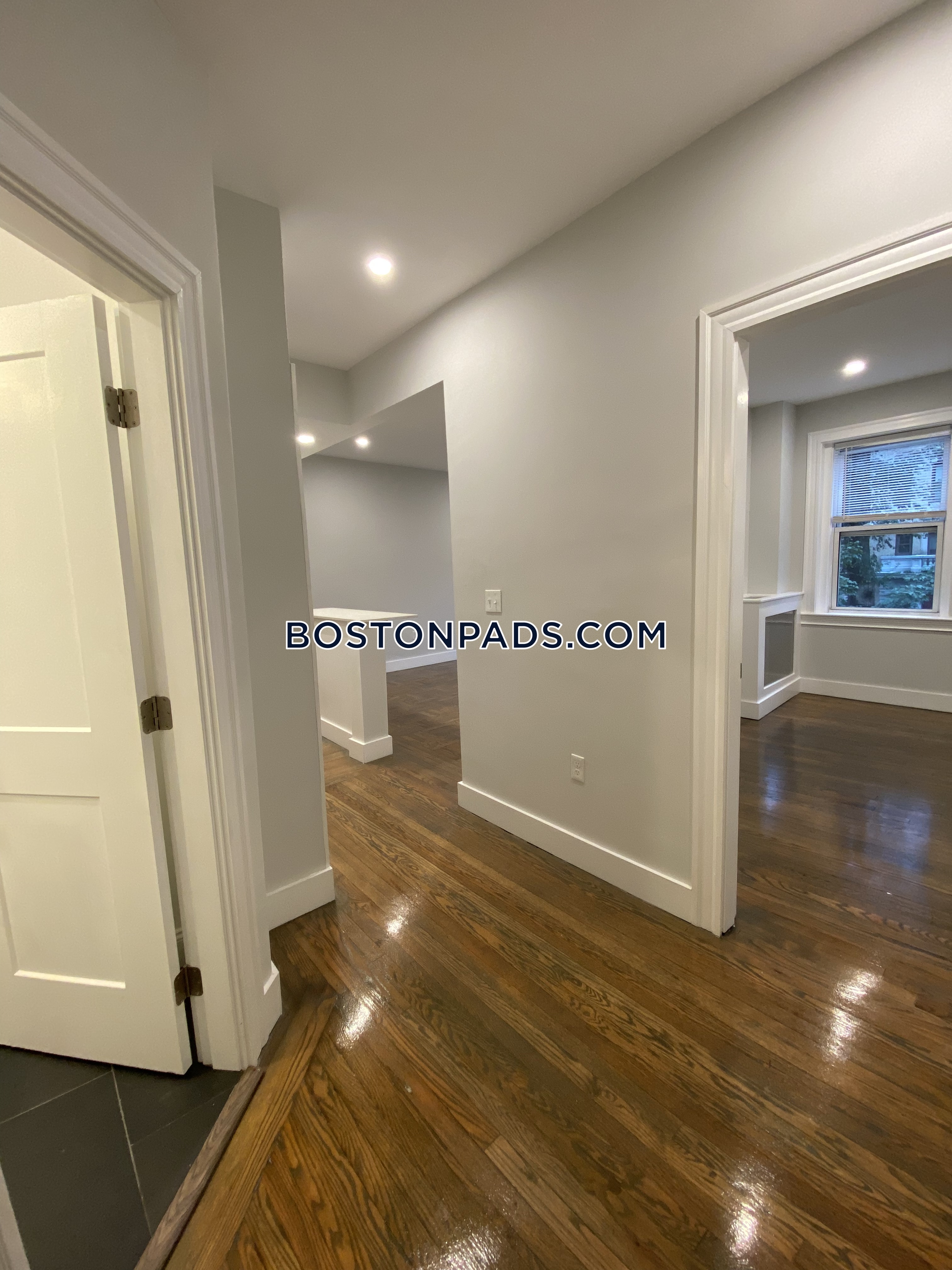 1 bed, 1 bath apartment for rent at 32 Queensberry St Unit 5A, Fenway — photo 7 of 12