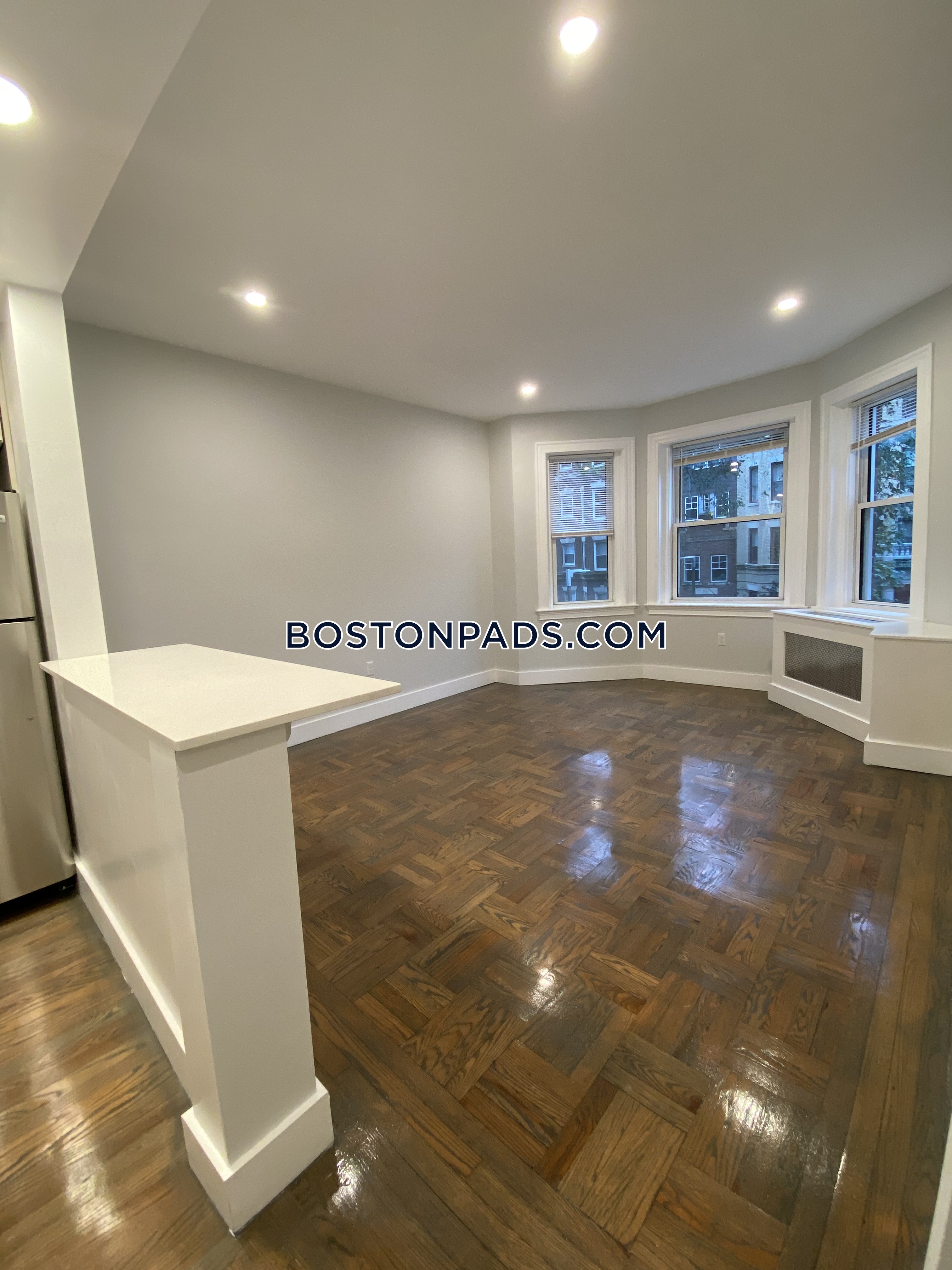 1 bed, 1 bath apartment for rent at 32 Queensberry St Unit 5A, Fenway