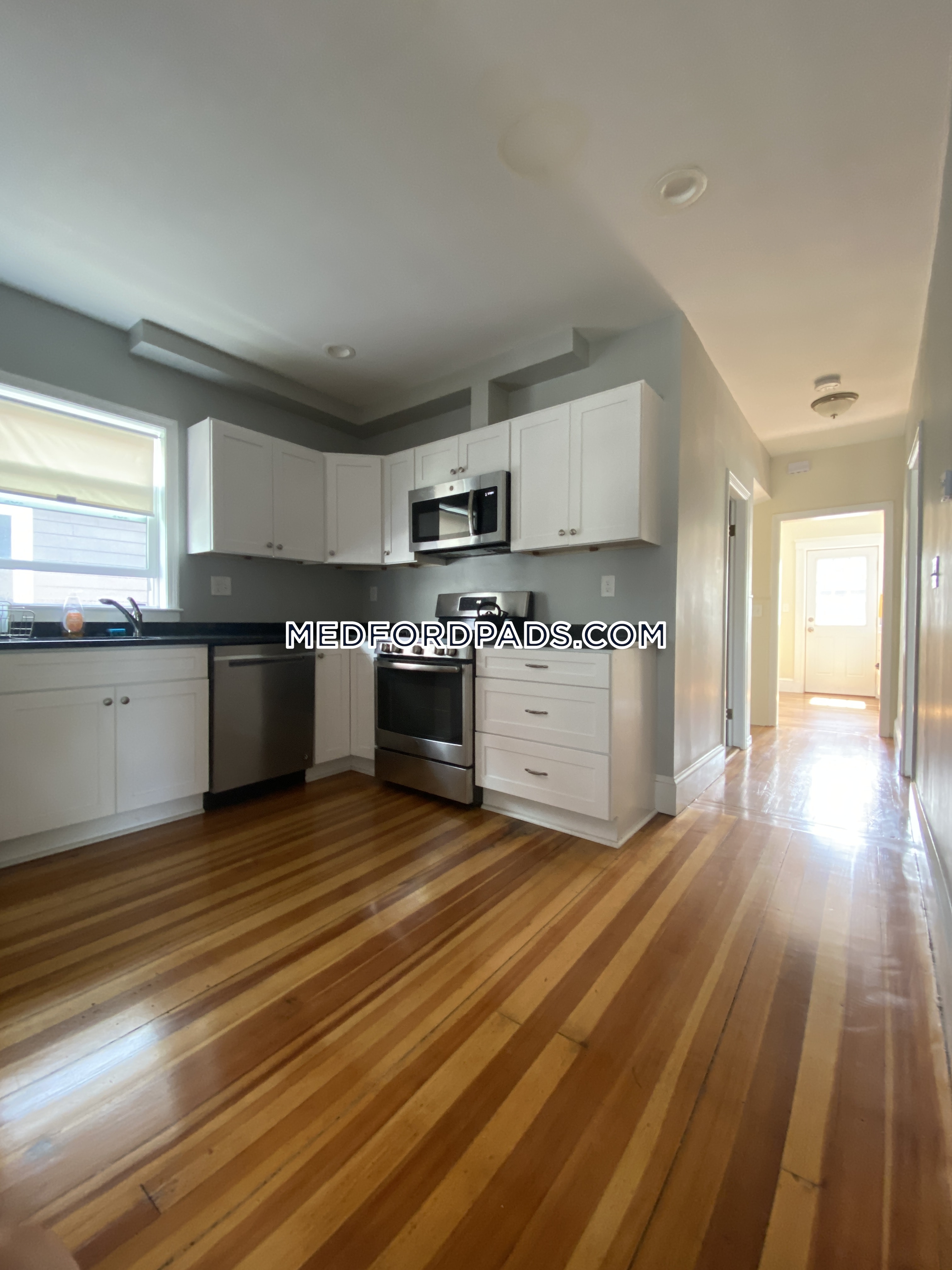 5 bed, 2 bath apartment for rent at 23 Berwick Rd Unit 2, Tufts University — photo 14 of 20
