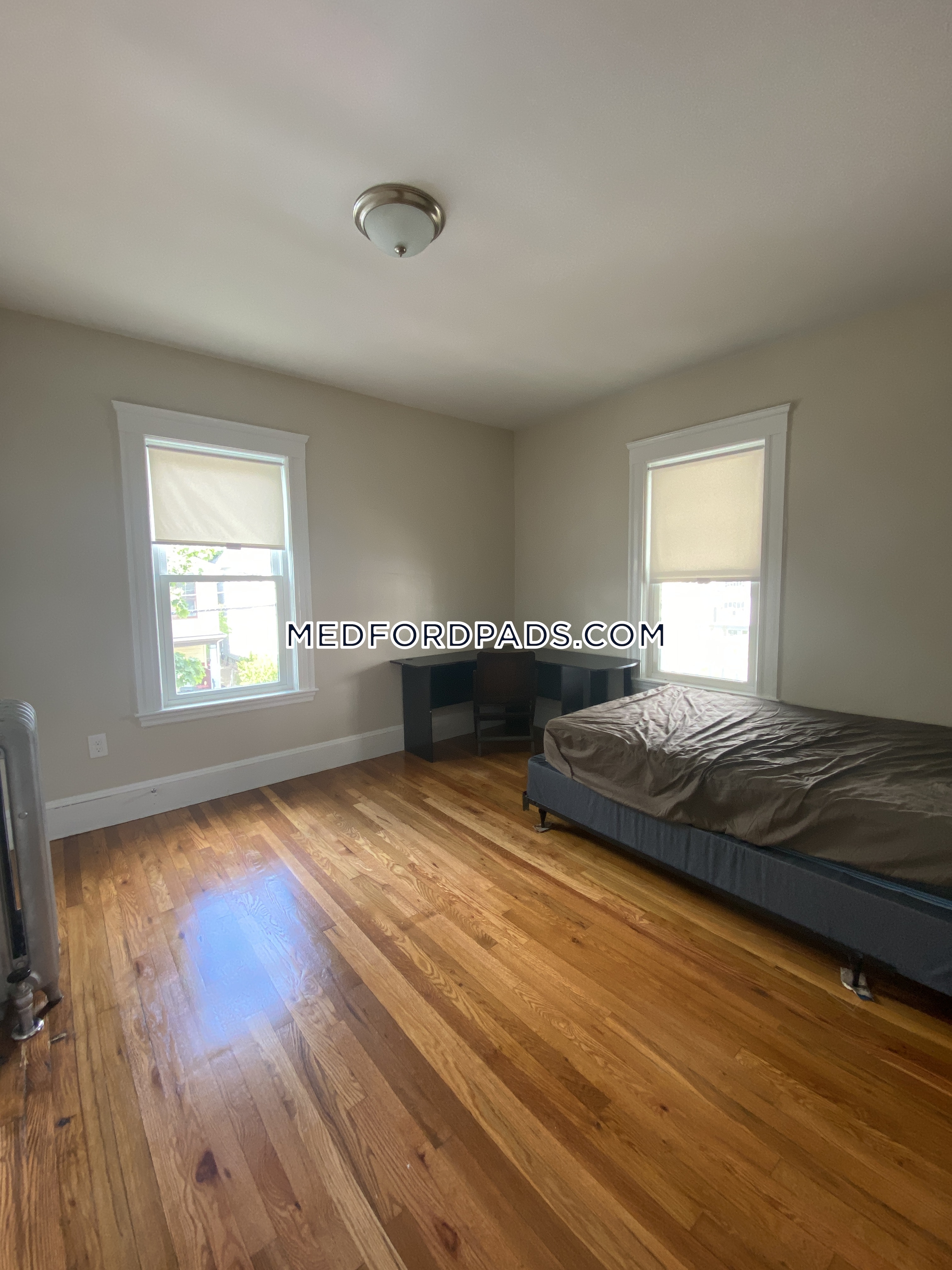 5 bed, 2 bath apartment for rent at 23 Berwick Rd Unit 2, Tufts University — photo 16 of 20