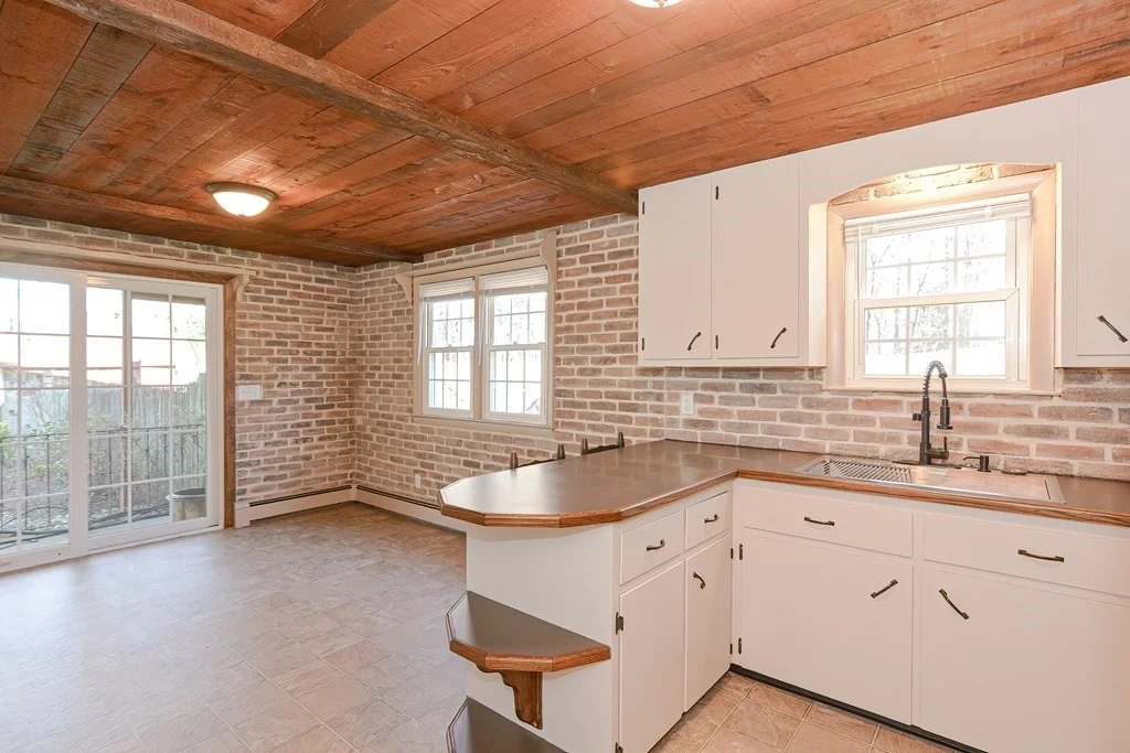 110 Oswego, Bellingham