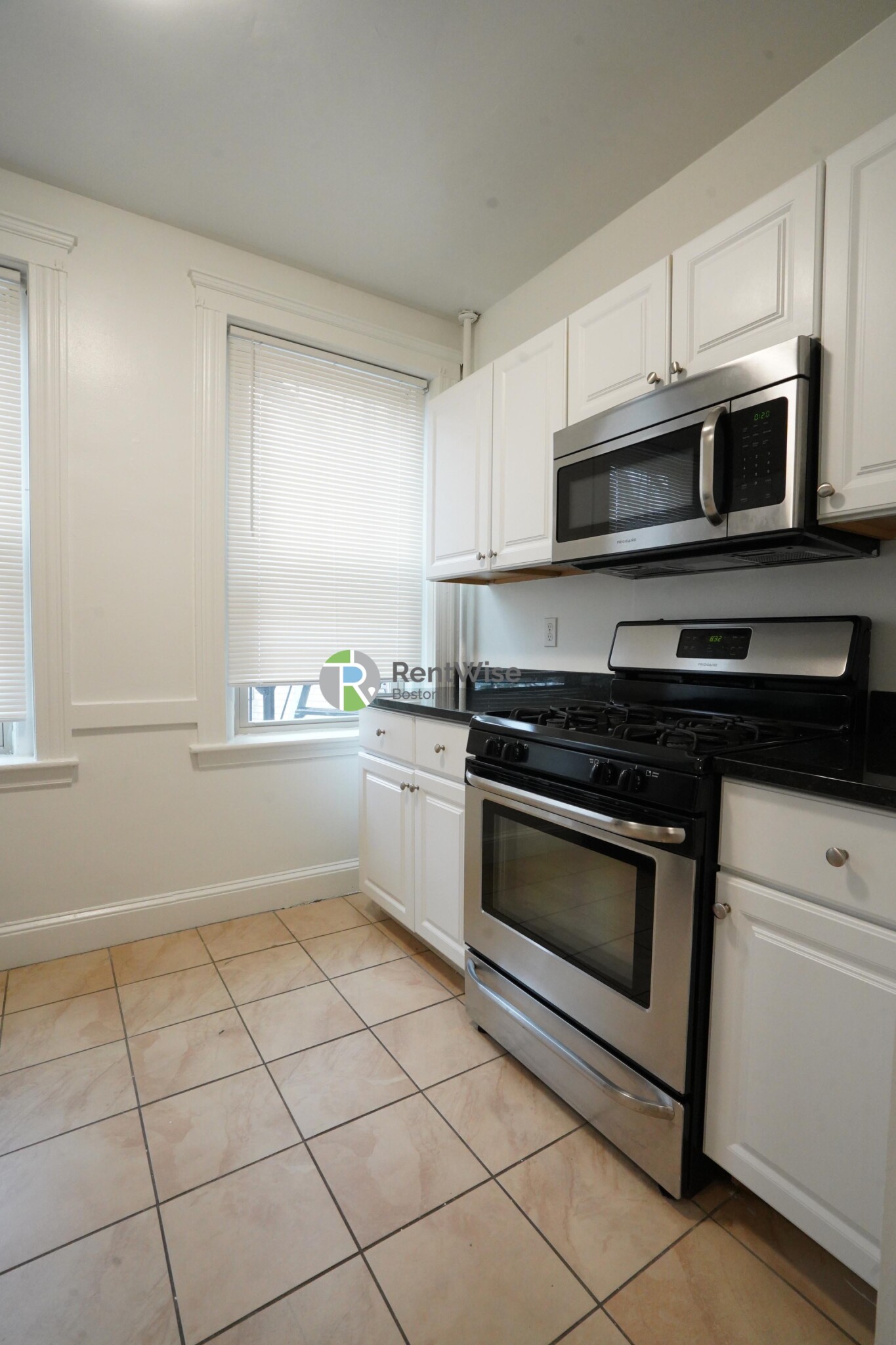 1848 Commonwealth Ave, Brighton