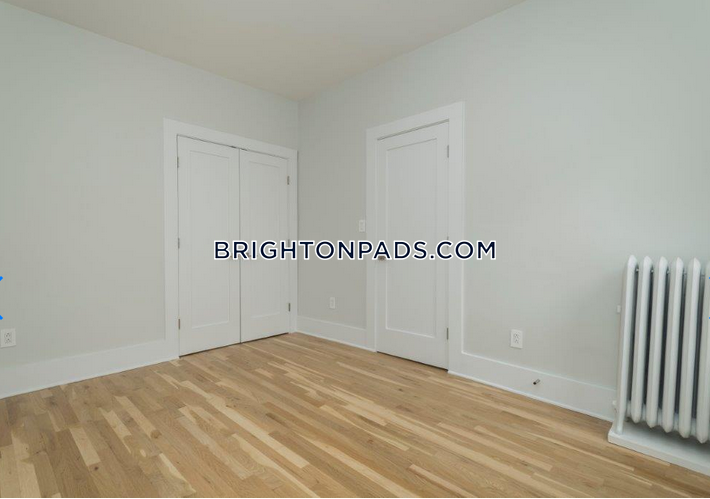3 bed, 1 bath apartment for rent at 4 Elko St Unit 6F, Brighton — photo 3 of 9