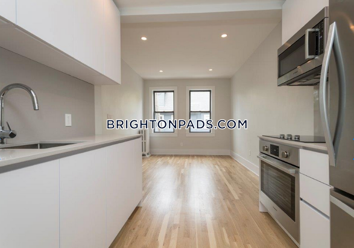 3 bed, 1 bath apartment for rent at 4 Elko St Unit 6F, Brighton — photo 2 of 9