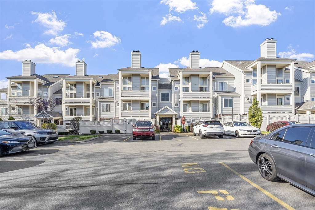 200 Falls Blvd, Quincy