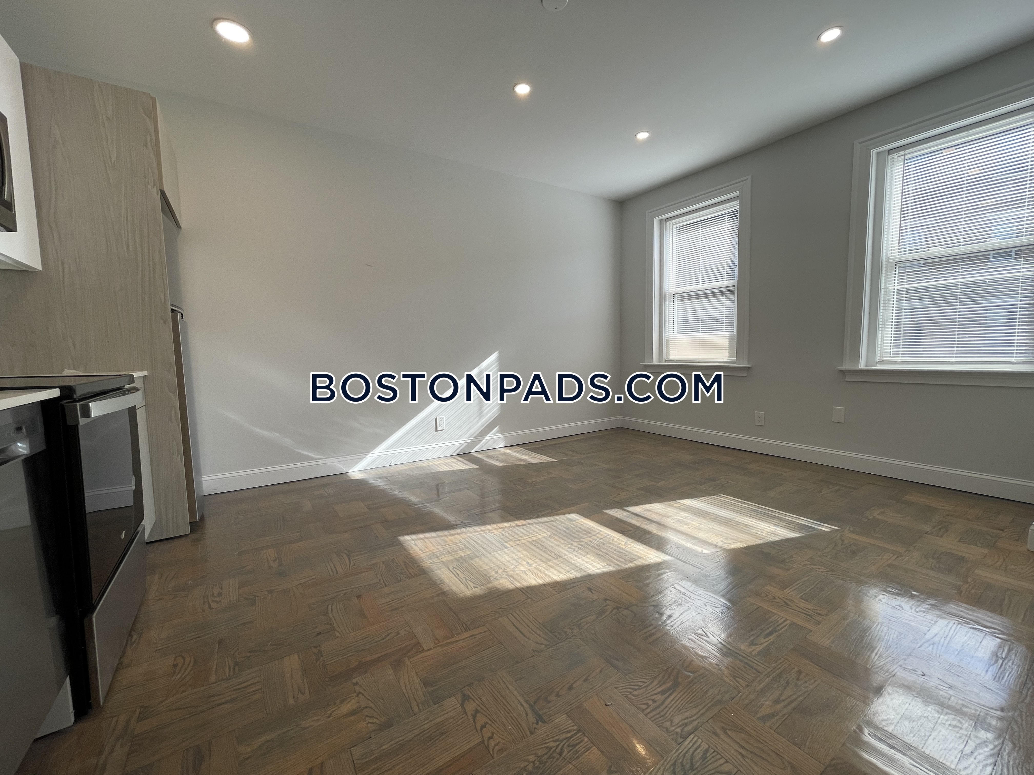 2 bed, 1 bath apartment for rent at 20 Queensberry St Unit 7F, Fenway — photo 3 of 9