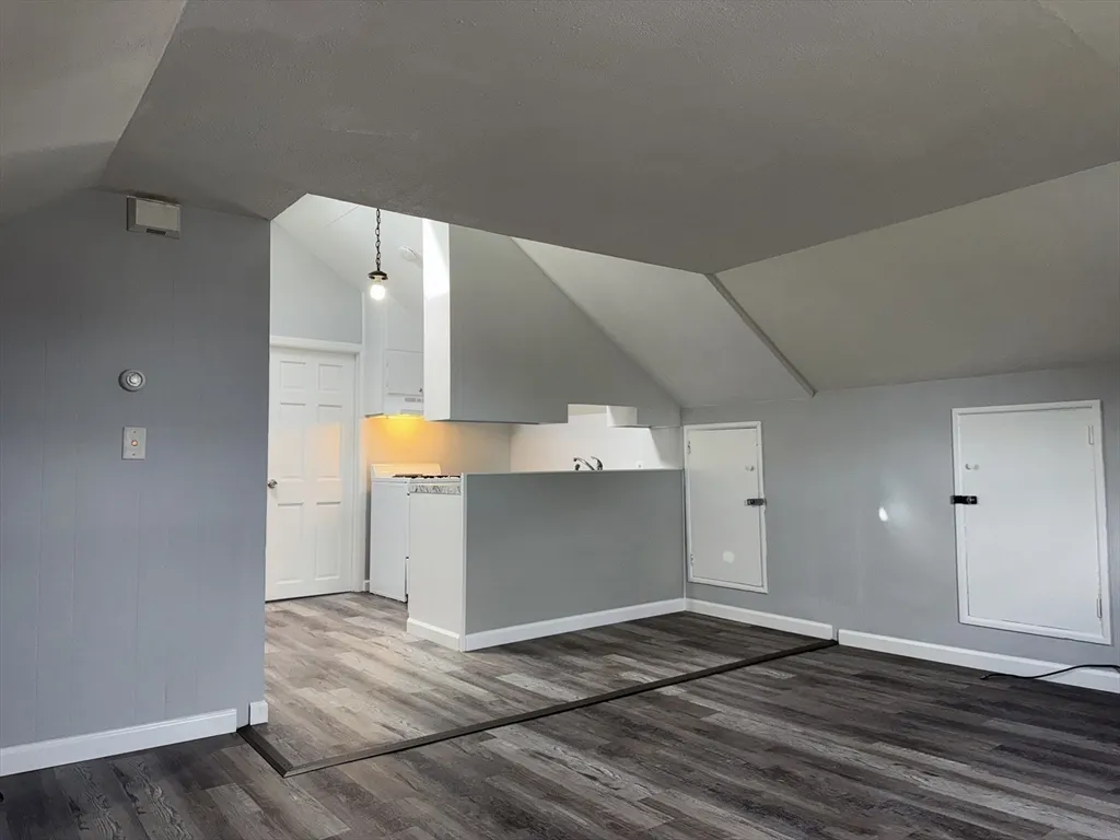 148 Maxfield St, New Bedford