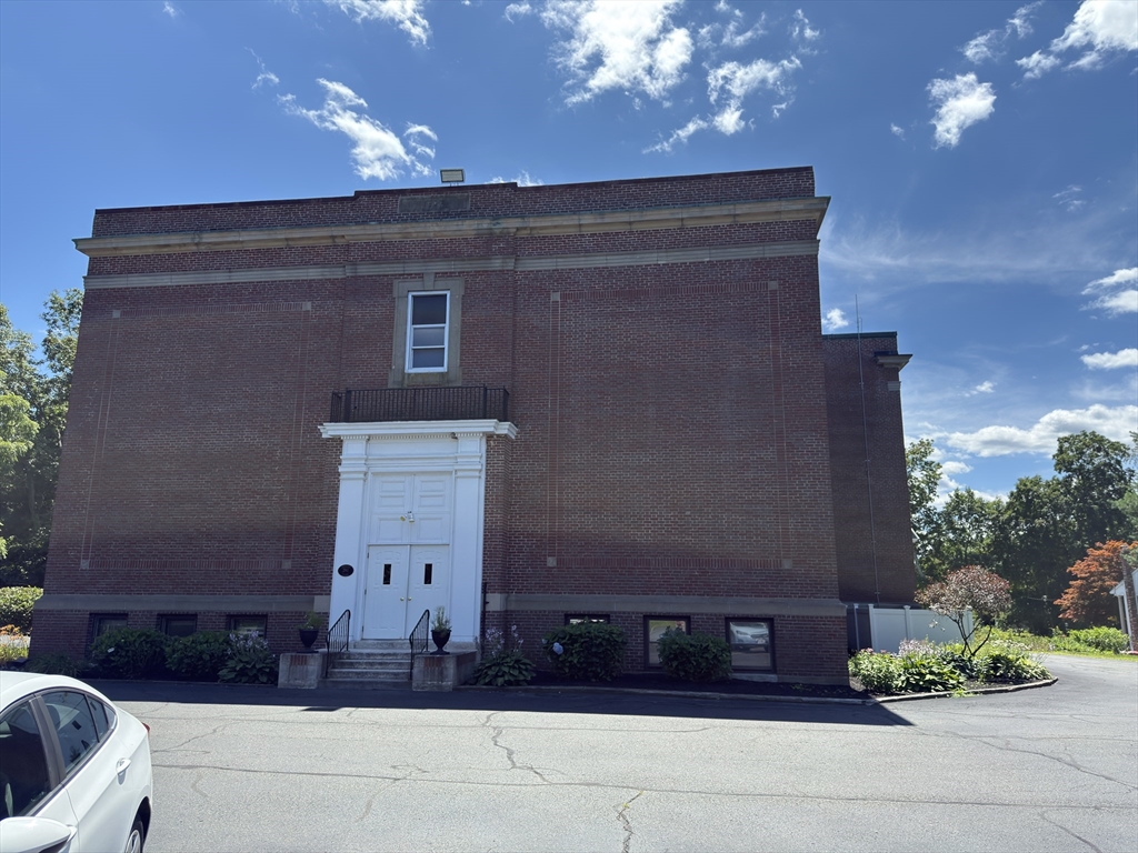 280 Village St, Medway