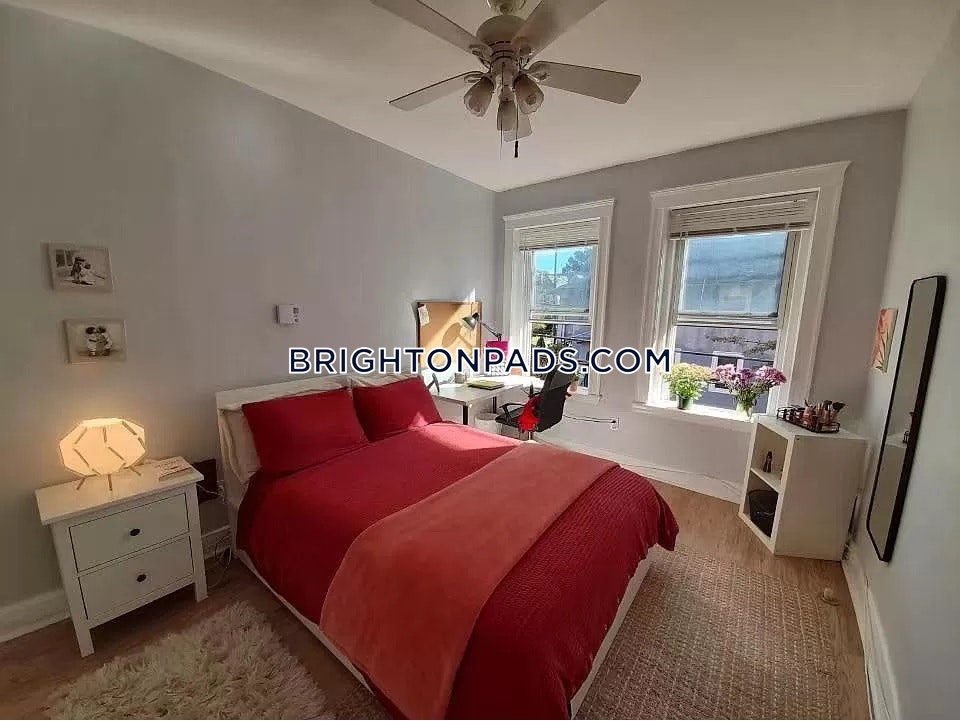 2 bed, 1 bath apartment for rent at 316 Summit Ave Unit 6, Brighton — photo 5 of 8