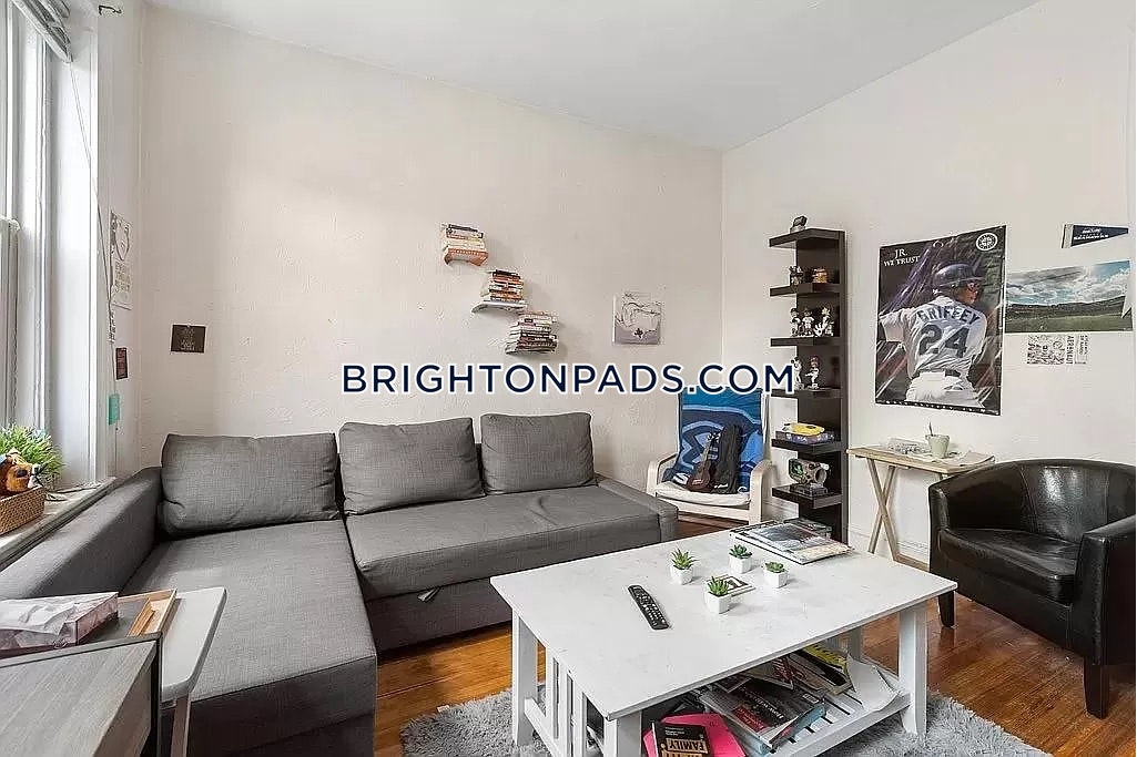 2 bed, 1 bath apartment for rent at 316 Summit Ave Unit 6, Brighton — photo 4 of 8