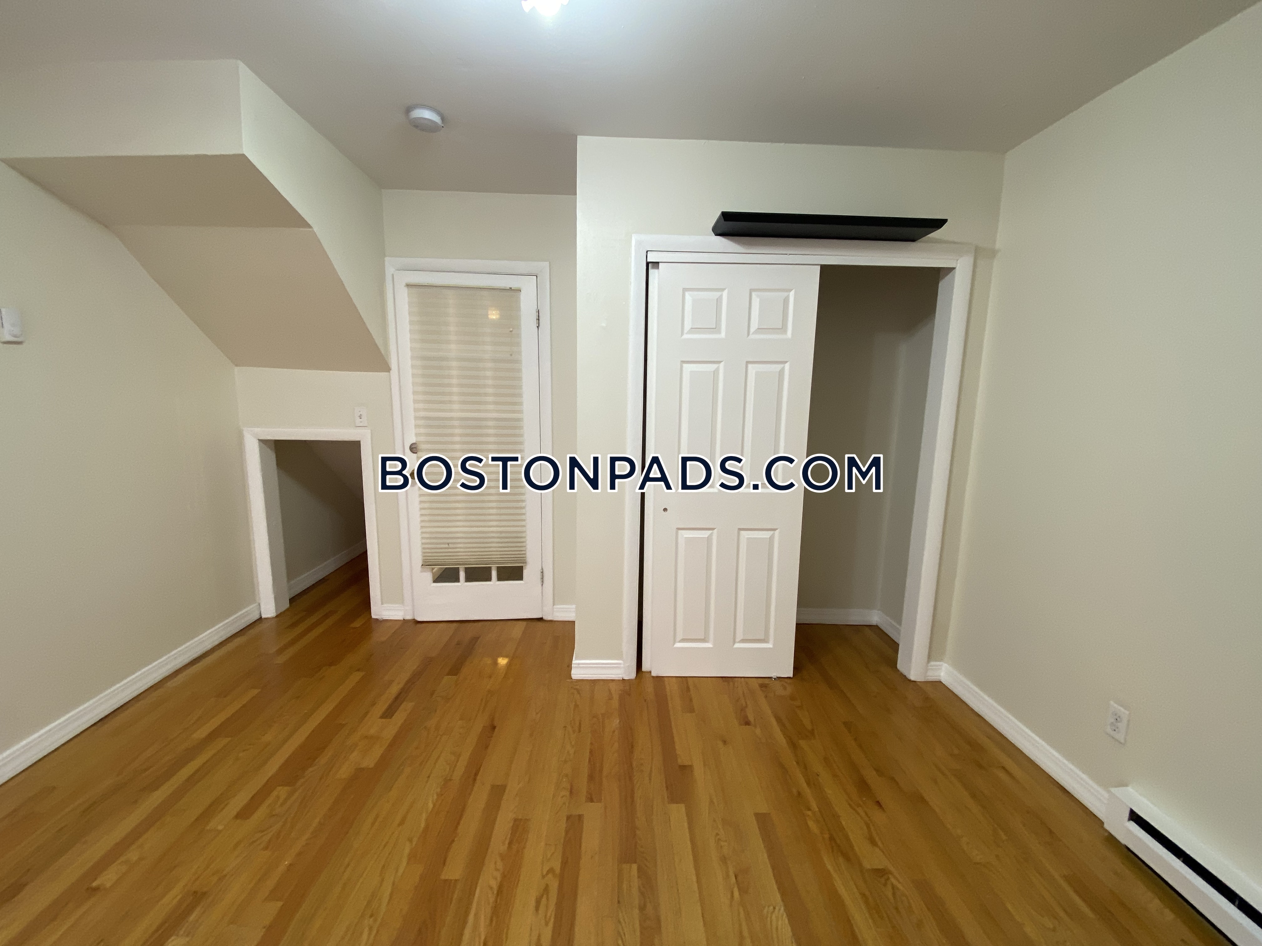 3 bed, 1 bath apartment for rent at 49 Symphony Rd Unit 35, Fenway — photo 7 of 22