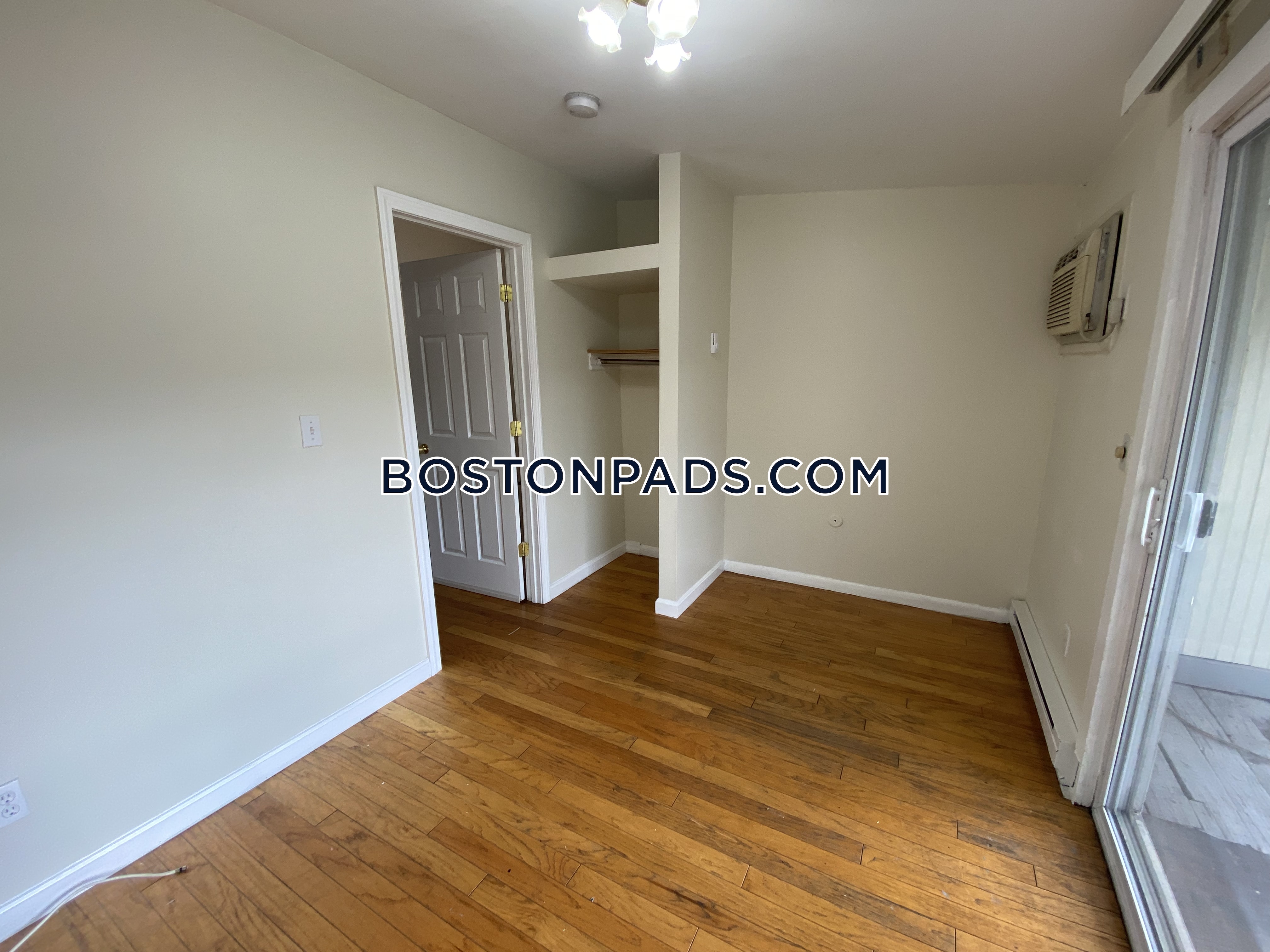 3 bed, 1 bath apartment for rent at 49 Symphony Rd Unit 35, Fenway — photo 13 of 22