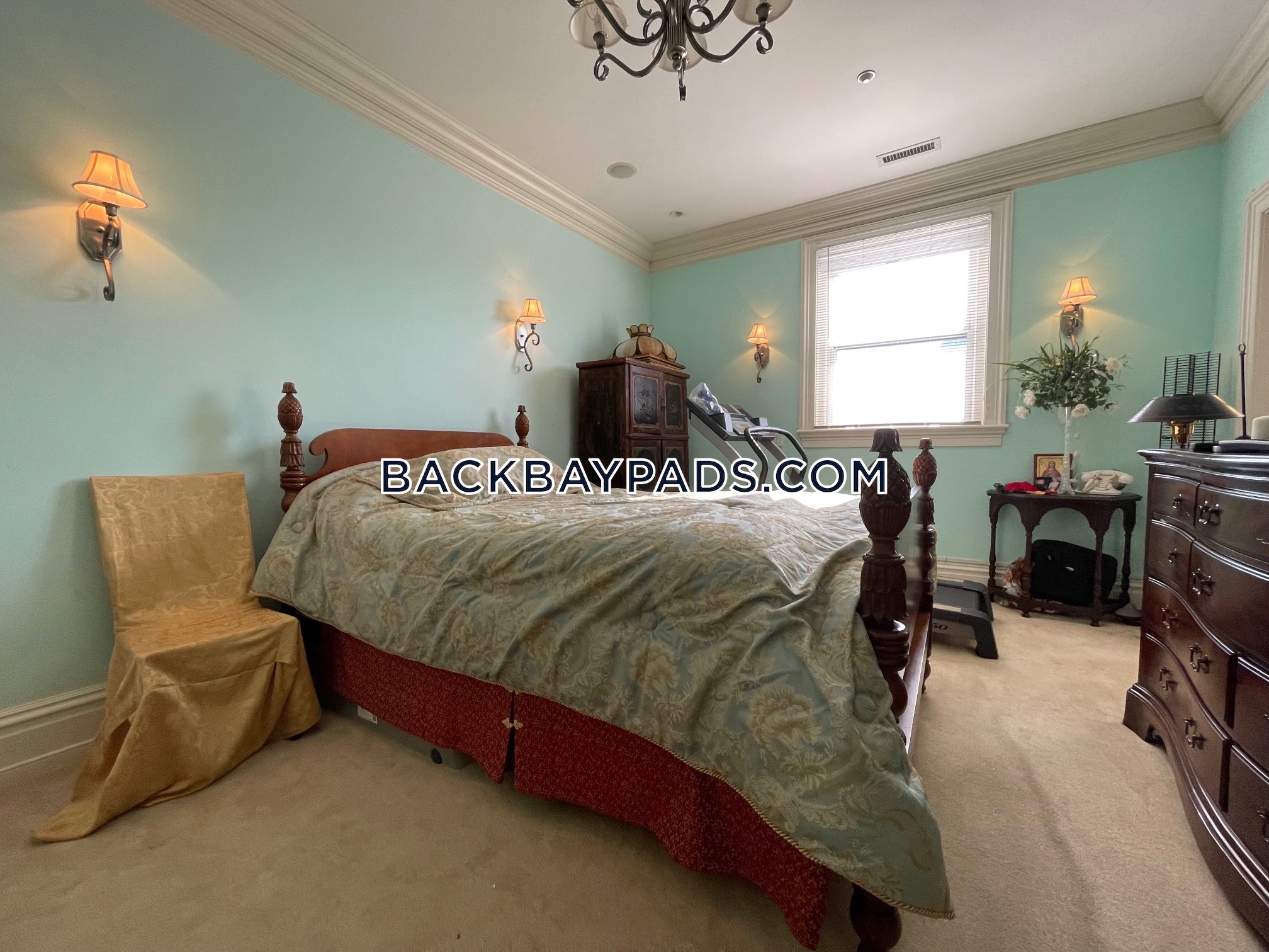 3 bed, 4+ bath apartment for rent at 350 Beacon St Unit PH, Back Bay — photo 19 of 22