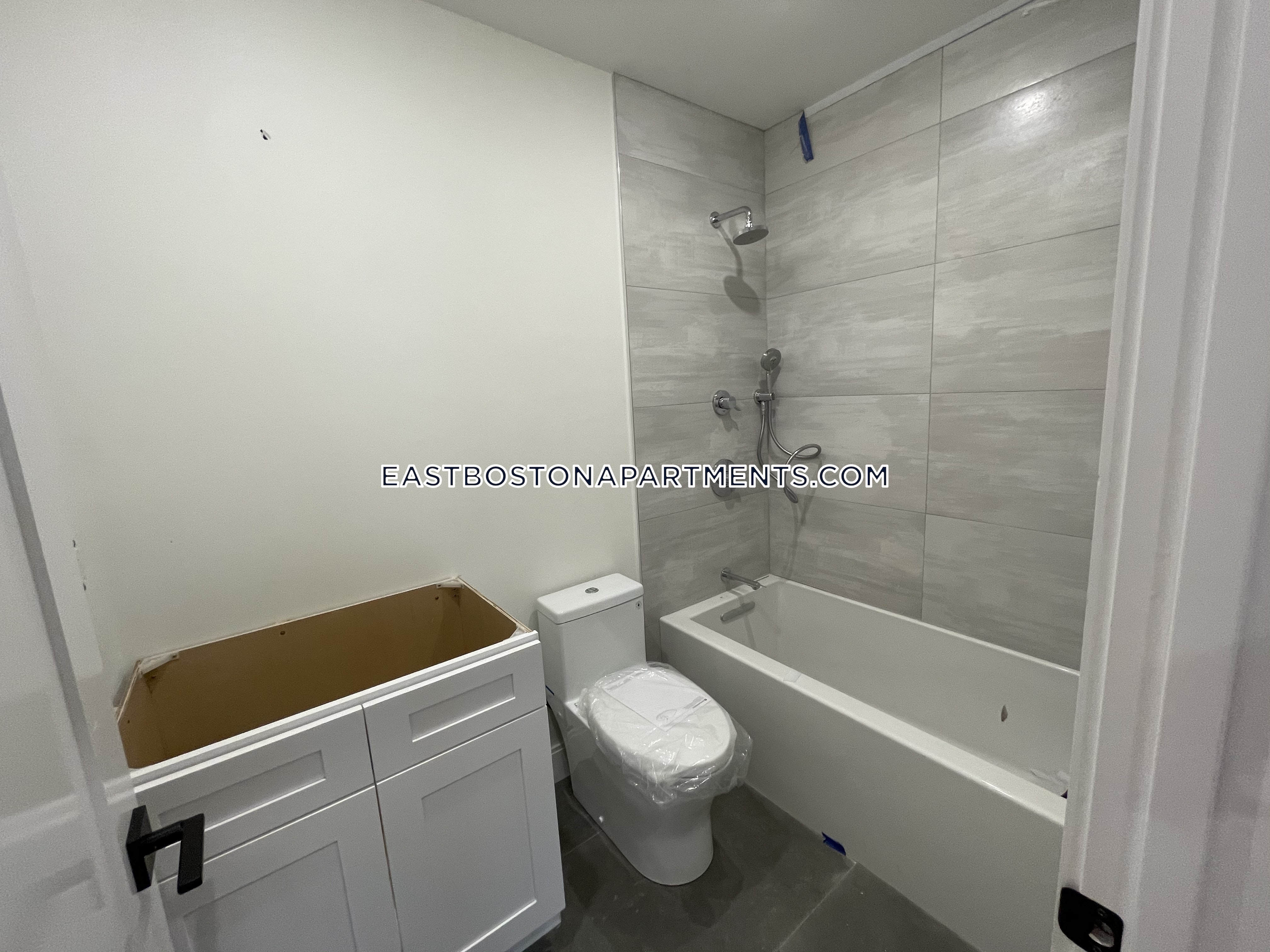 3 bed, 2 bath apartment for rent at 46 Lexington St Unit 4, East Boston — photo 12 of 35