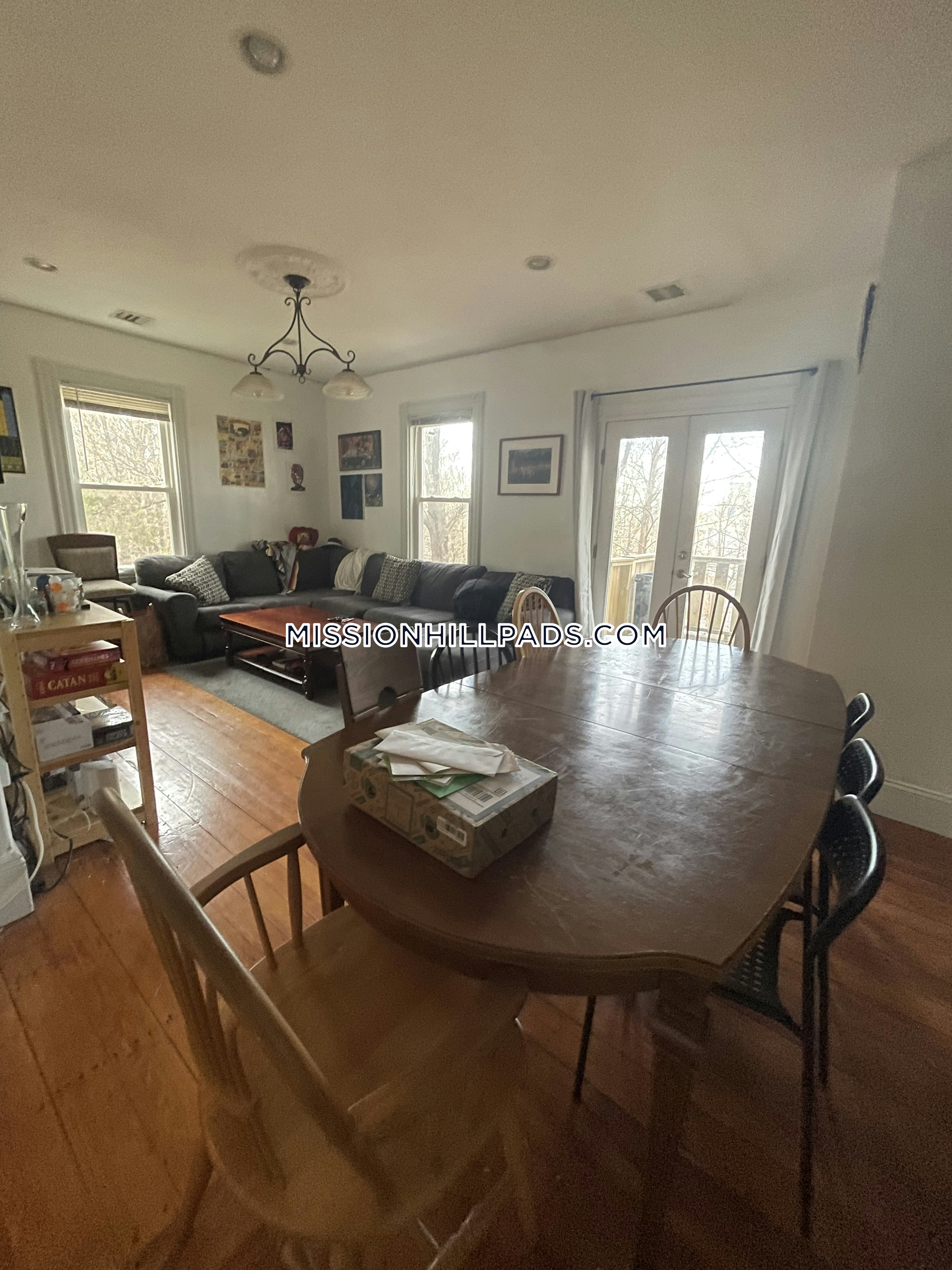 270 Parker Hill Ave, Mission Hill