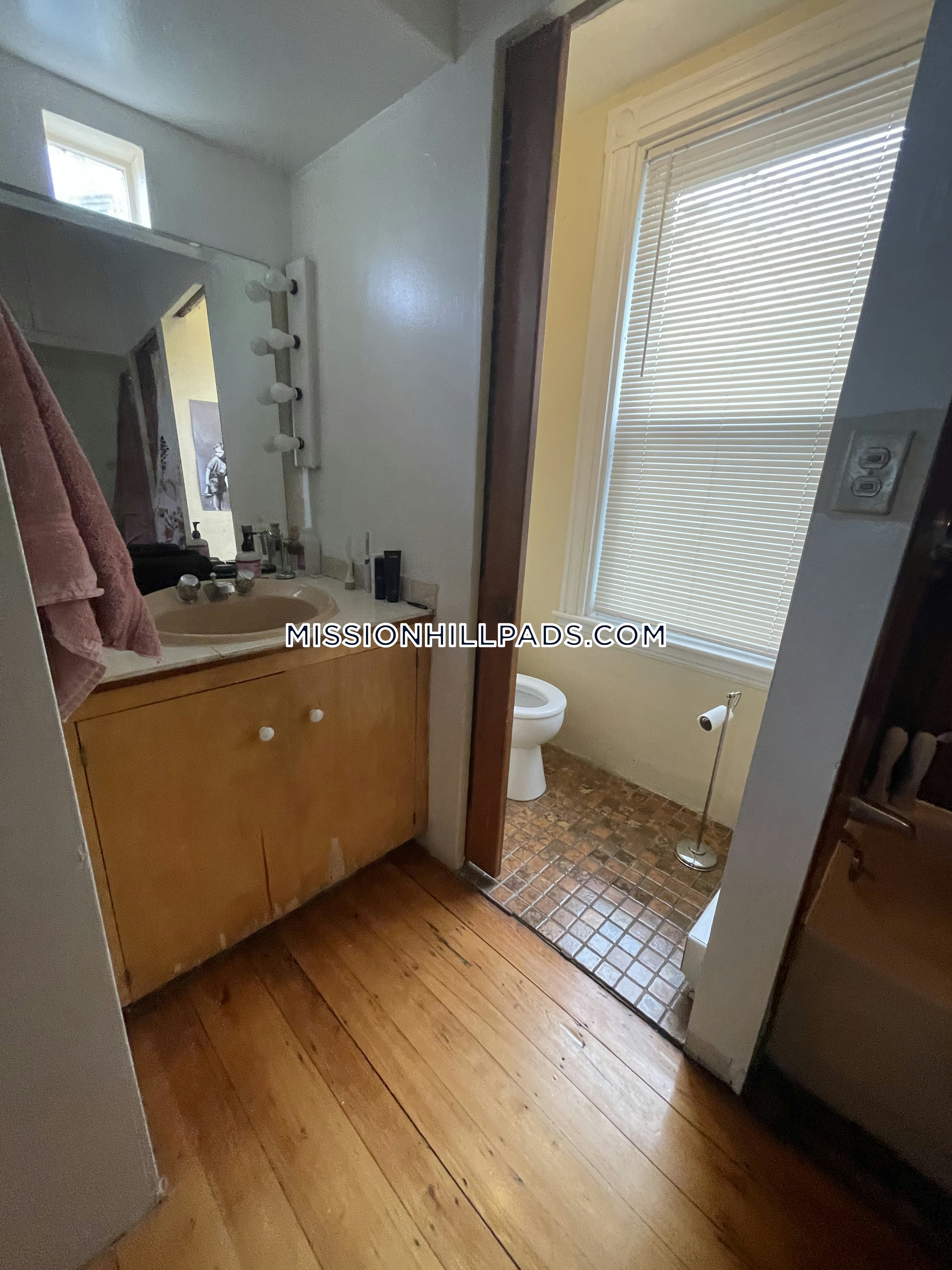 270 Parker Hill Ave, Mission Hill