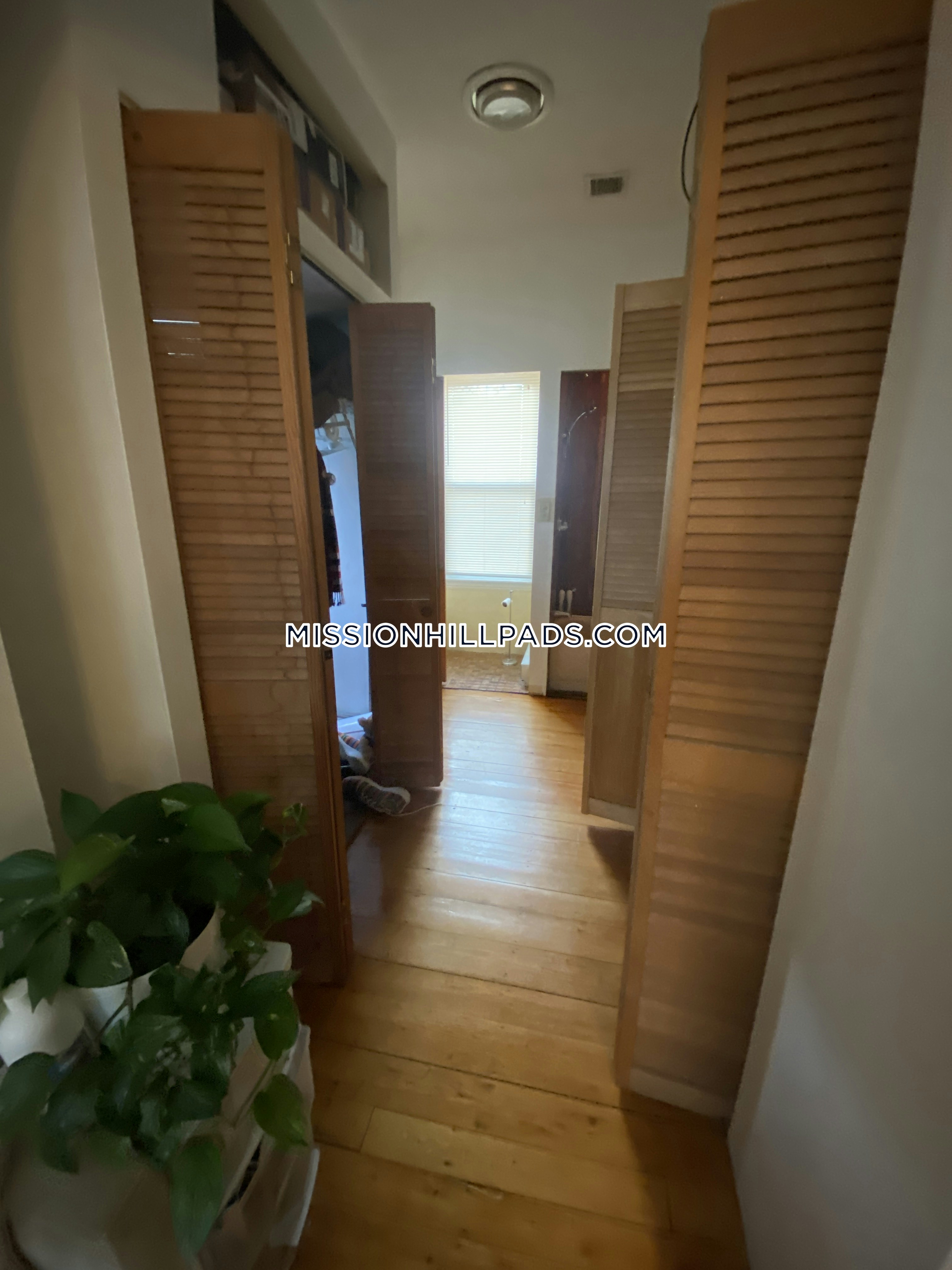 270 Parker Hill Ave, Mission Hill