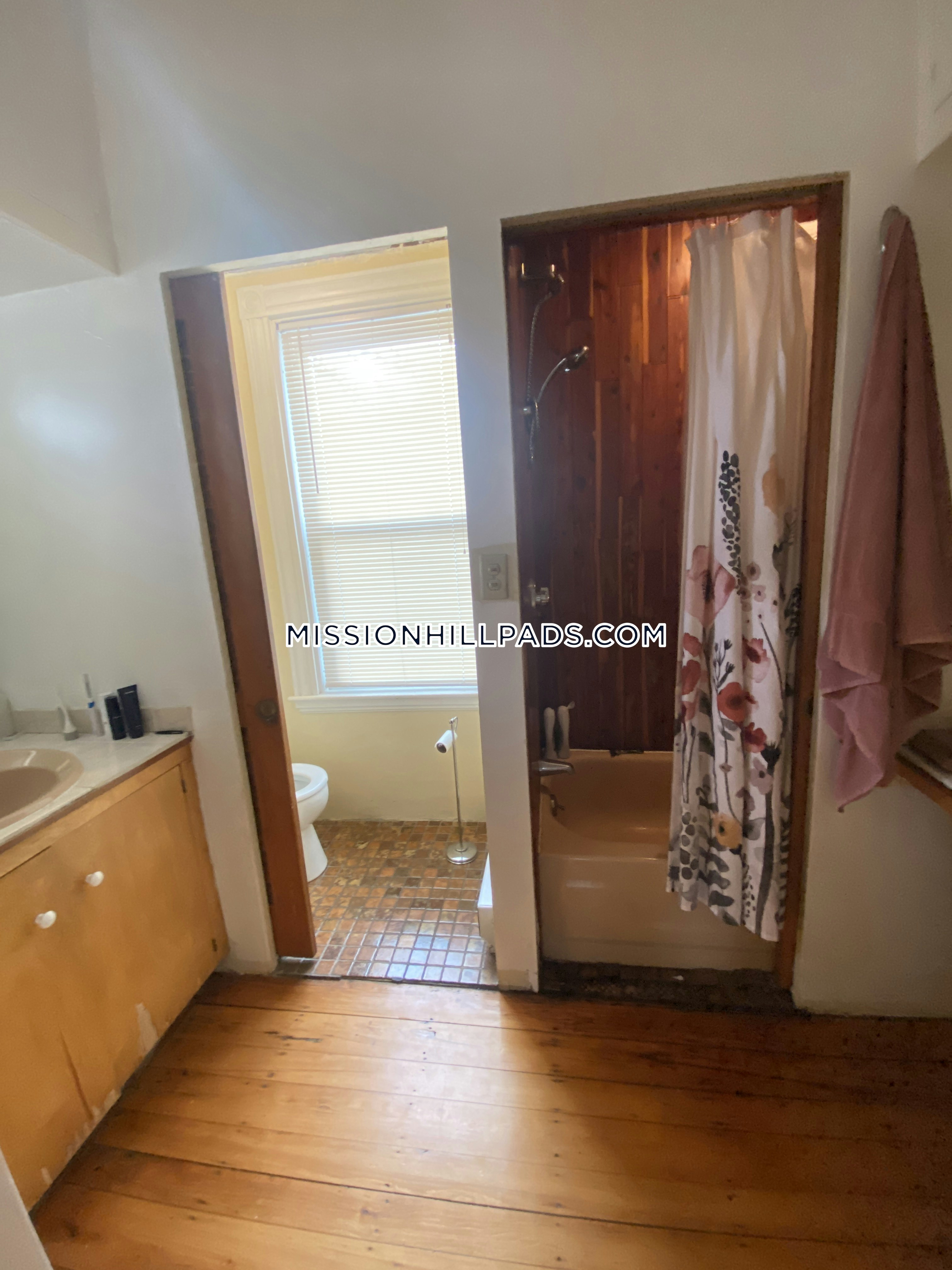 270 Parker Hill Ave, Mission Hill