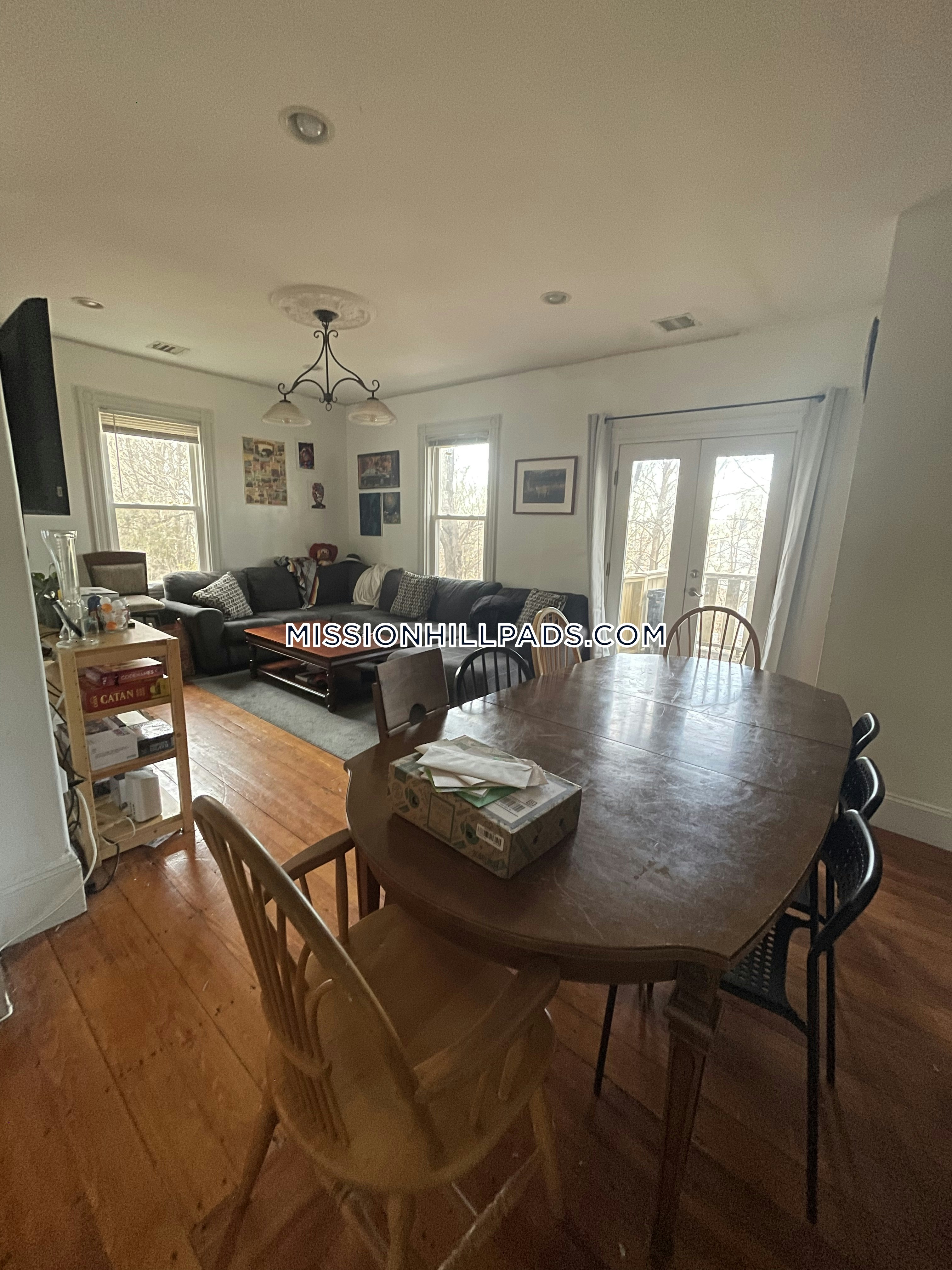 270 Parker Hill Ave, Mission Hill