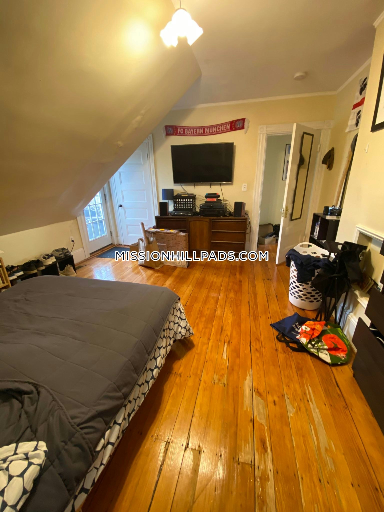 270 Parker Hill Ave, Mission Hill