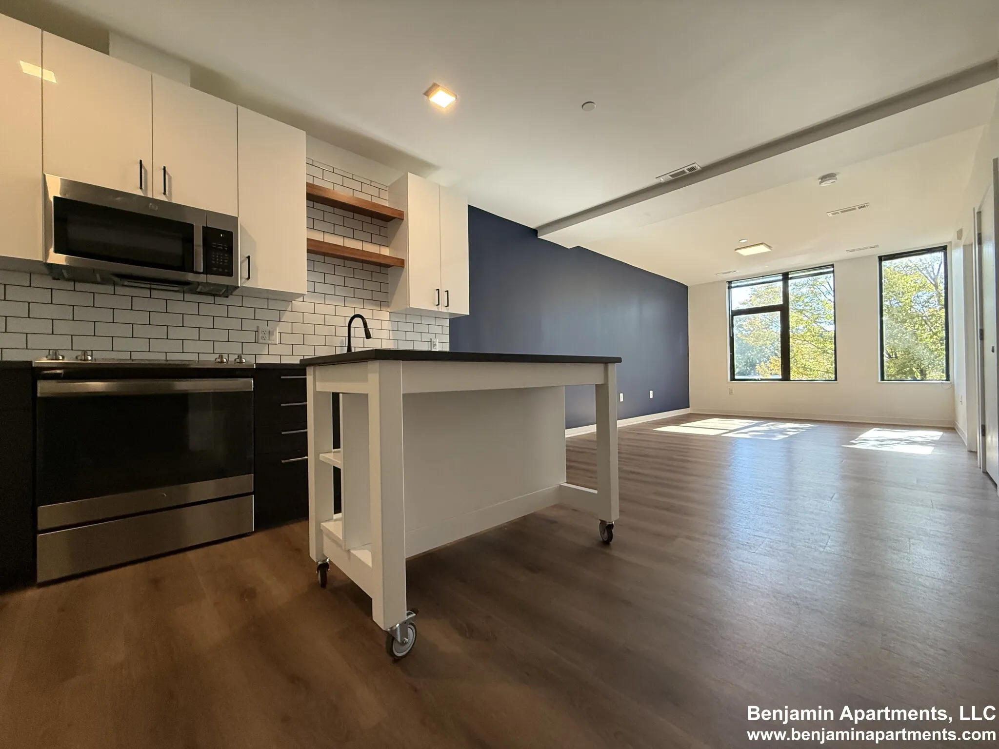 89 Brighton Ave, Allston