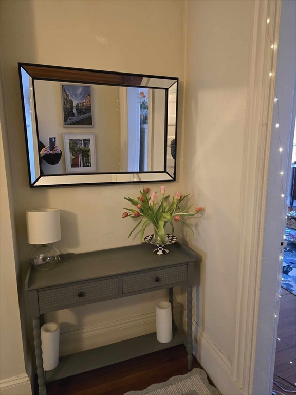 899 Beacon St, Fenway