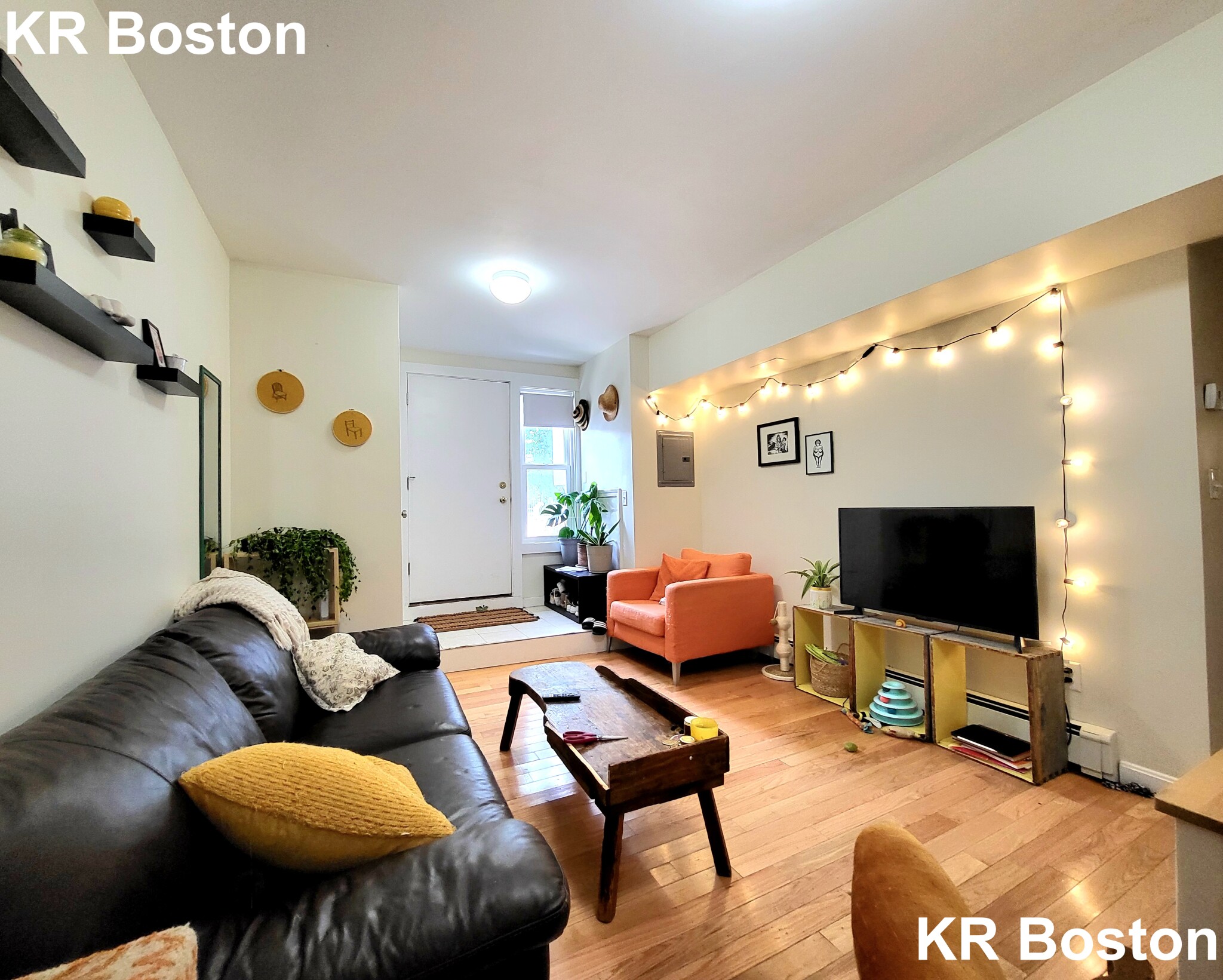 2 bed, 1 bath apartment for rent at 1640 Commonwealth Ave Unit 0.., Brighton — photo 2 of 4